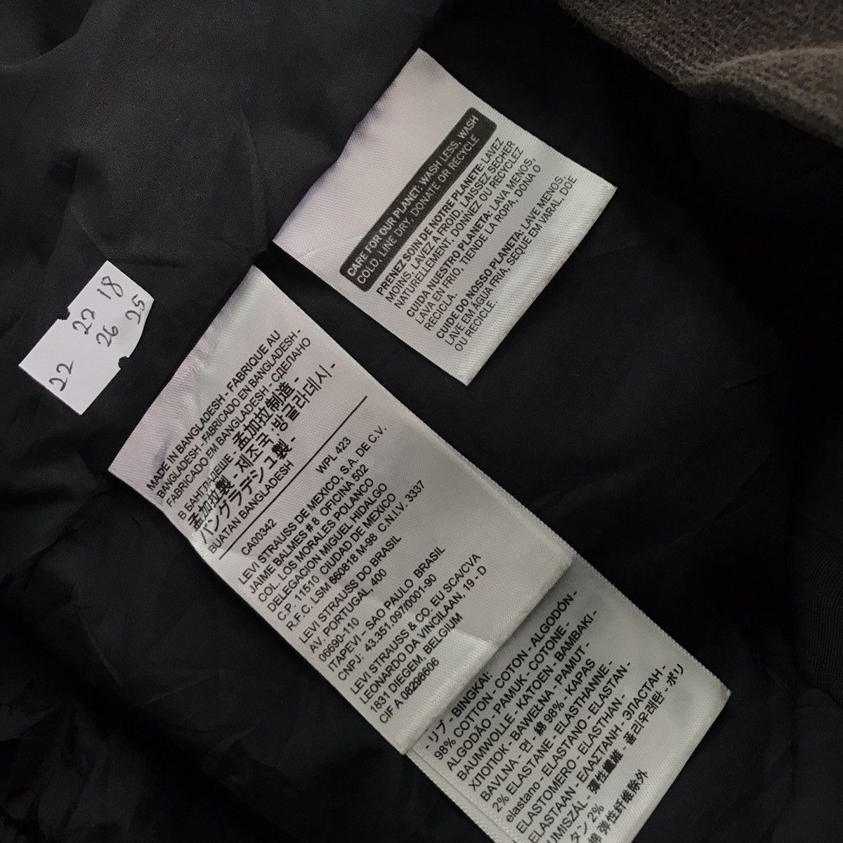 Levi's Levi’s Black Bomber Sun Faded Jacket Size US M / EU 48-50 / 2 - 13 Thumbnail