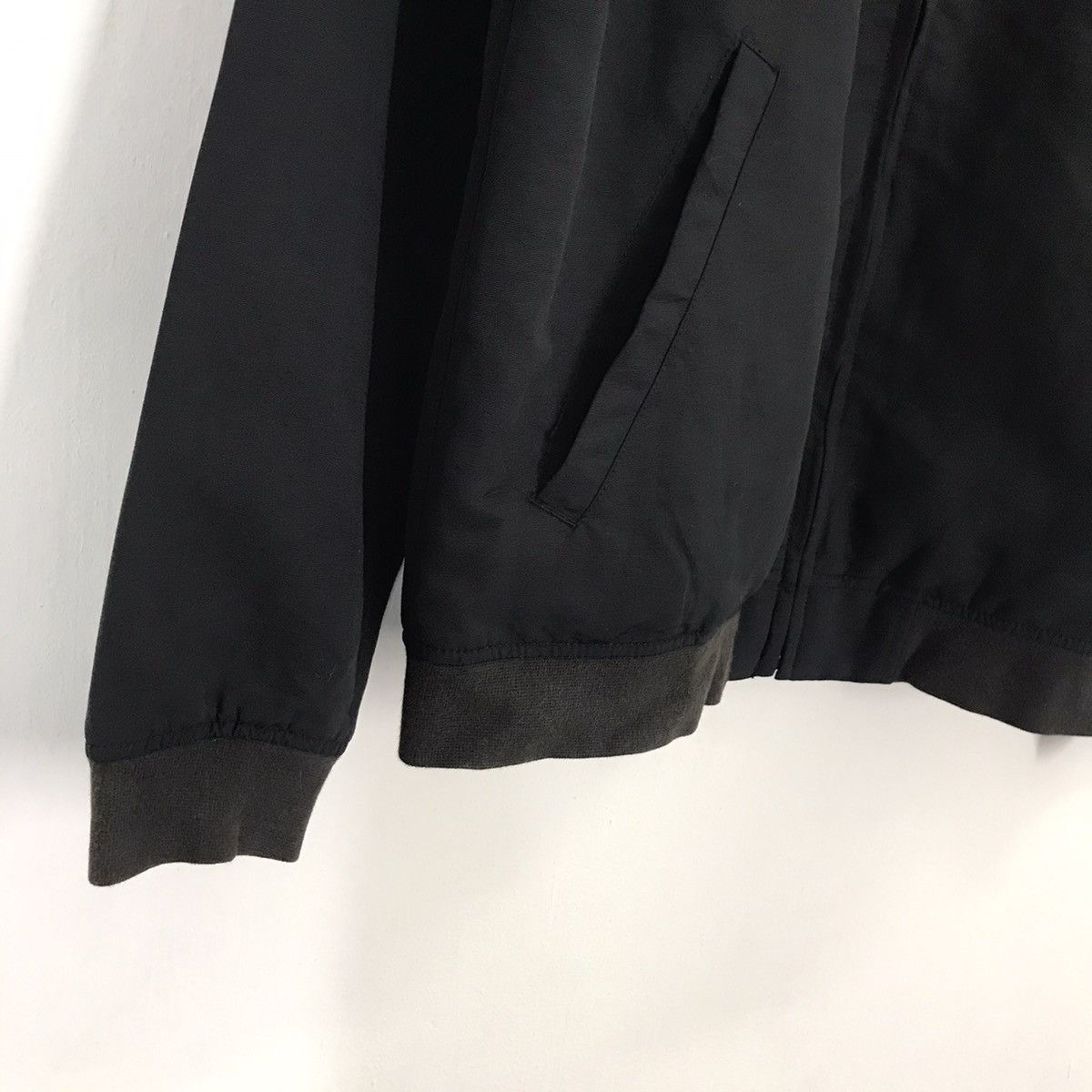 Levi's Levi’s Black Bomber Sun Faded Jacket Size US M / EU 48-50 / 2 - 4 Thumbnail