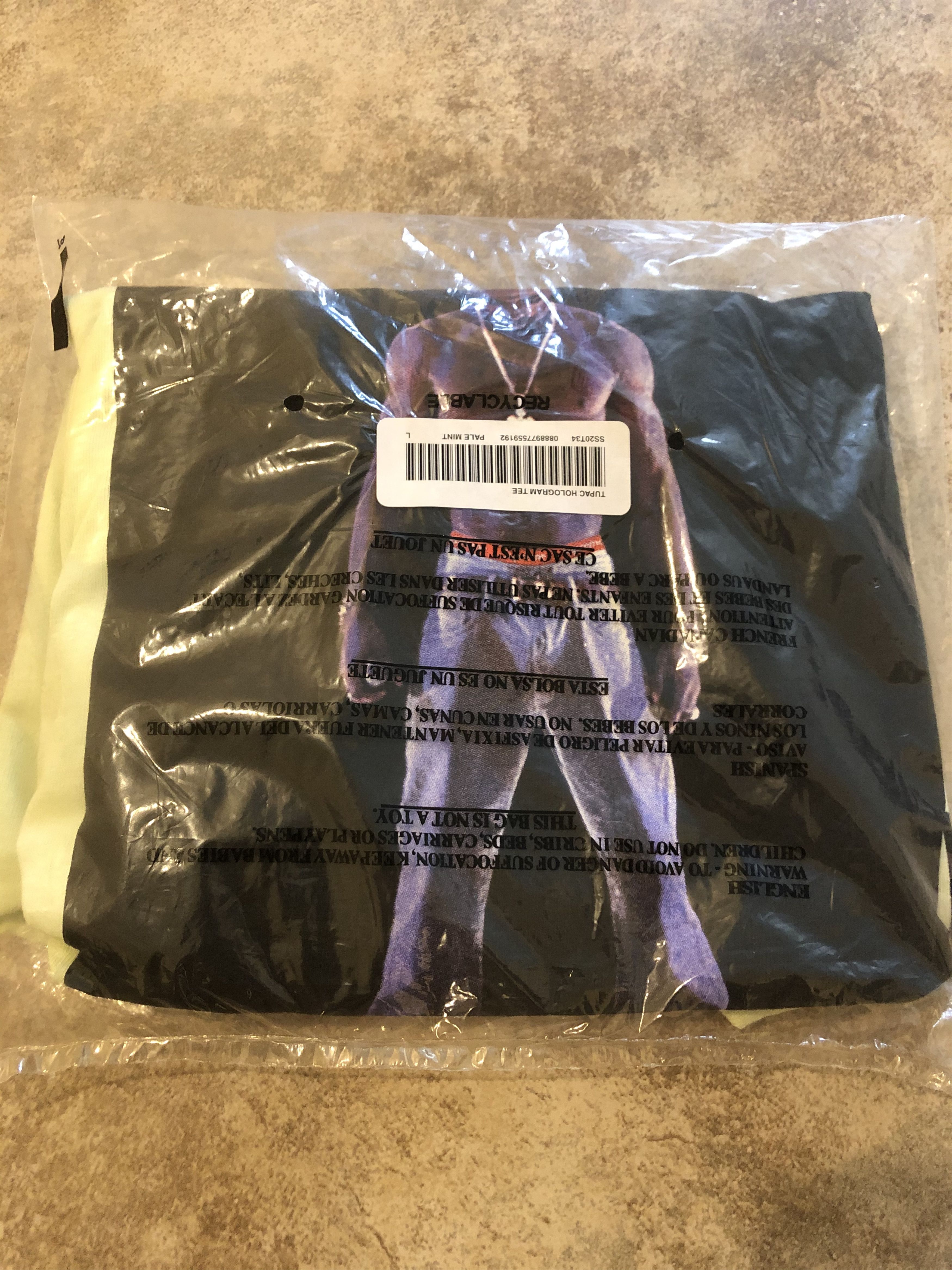 Supreme Supreme SS20 Tupac Hologram Tee T-Shirt Pale Mint Large Size US L / EU 52-54 / 3 - 1 Thumbnail