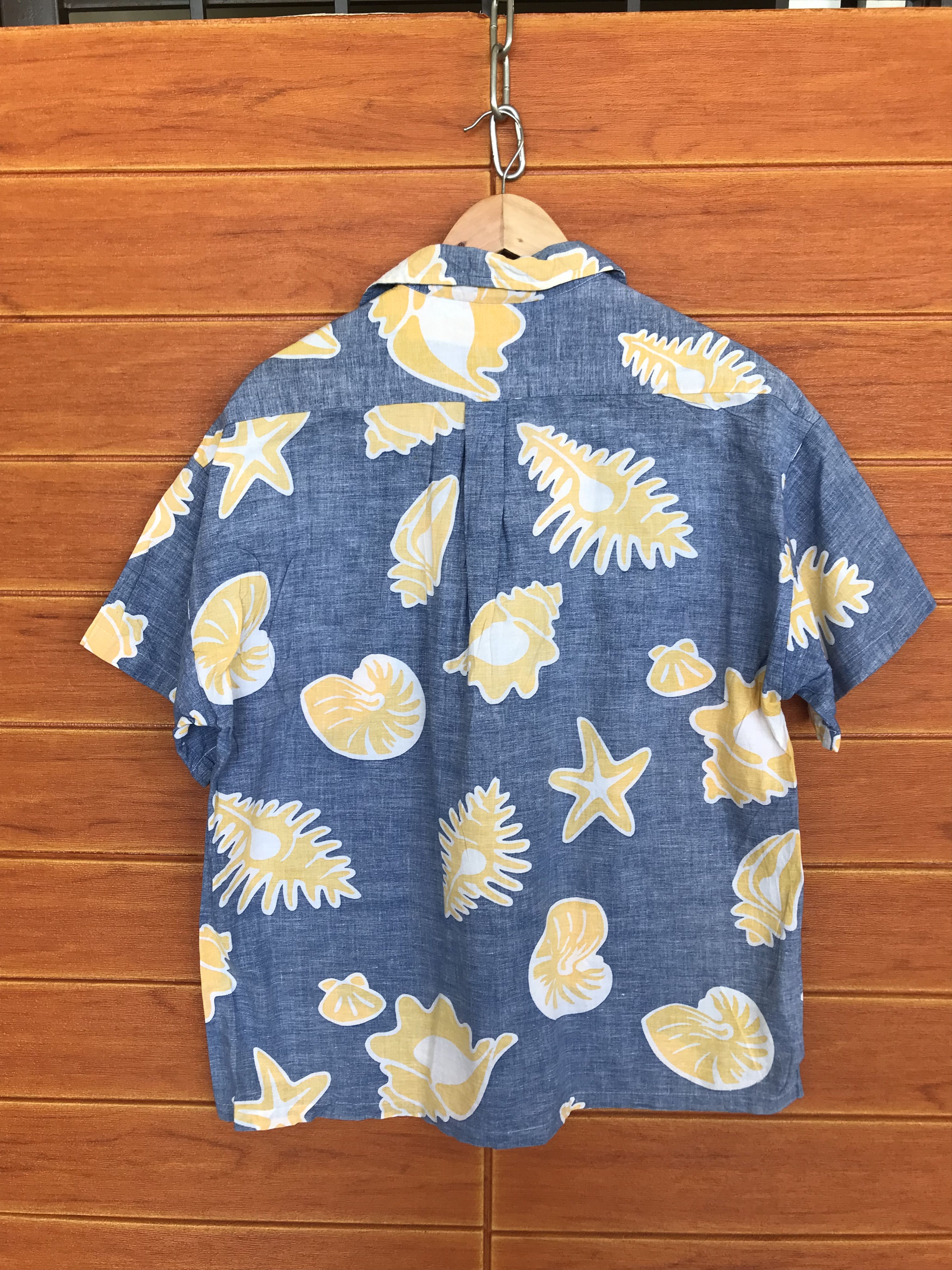 Vintage Vintage Sun Bay Coral Reef & Shell Reverse Print Hawaiian Size US M / EU 48-50 / 2 - 6 Thumbnail