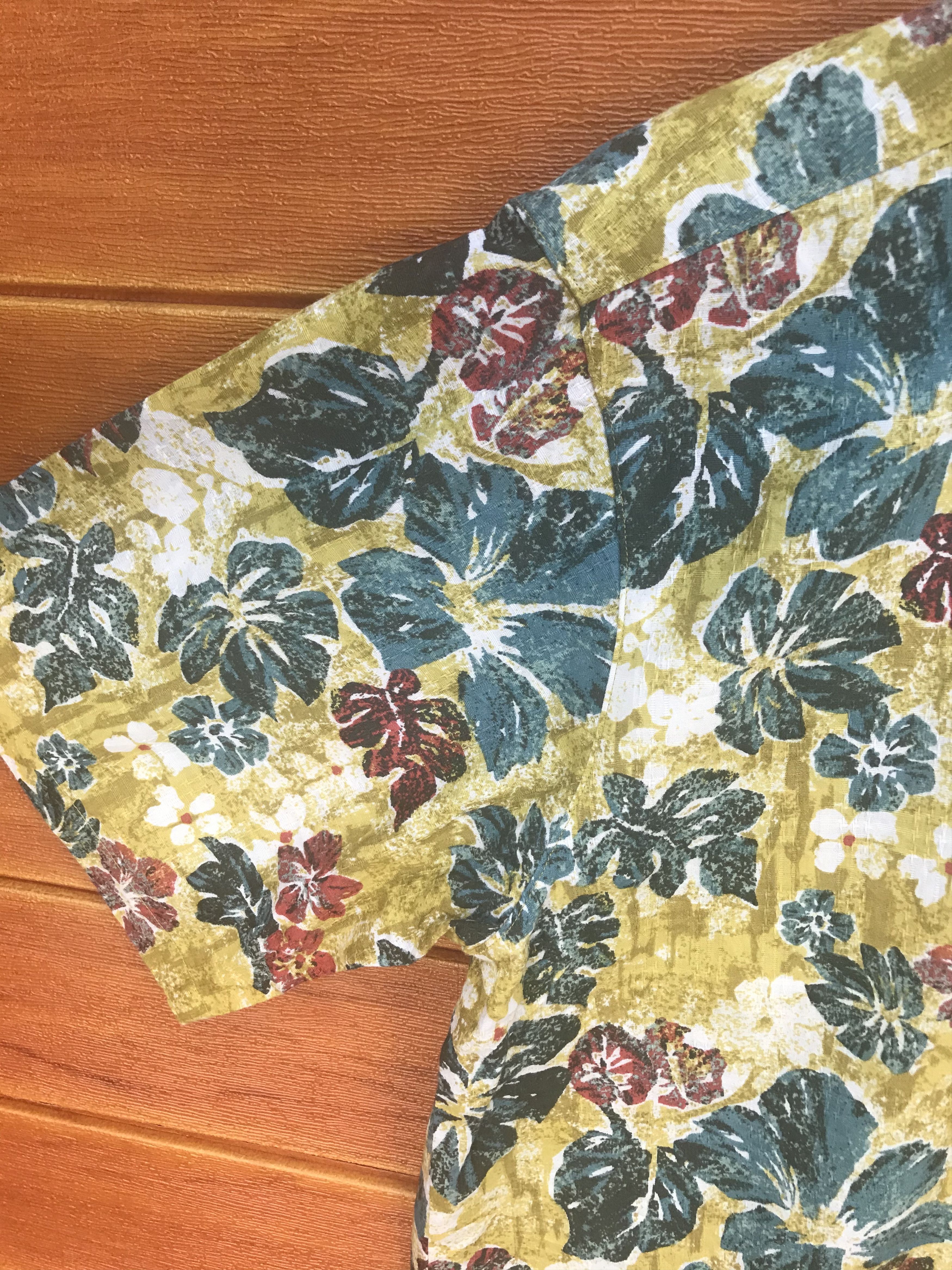 Vintage Vintage Japanese Hawaiian Made In Okinawa Aloha Shirt Size US L / EU 52-54 / 3 - 4 Thumbnail