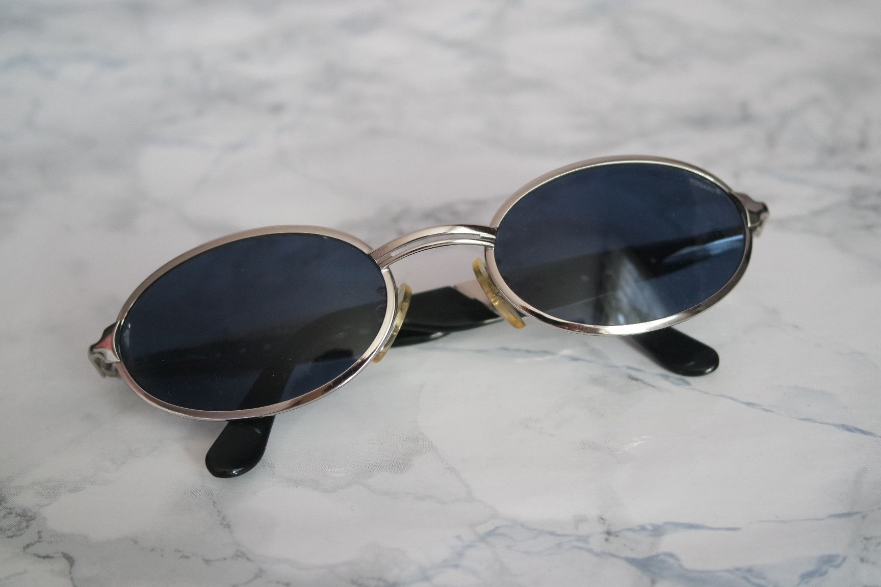 Vogart NEW Vogart Vintage Oval Small Blue Lens Sunglasses  display picture 3