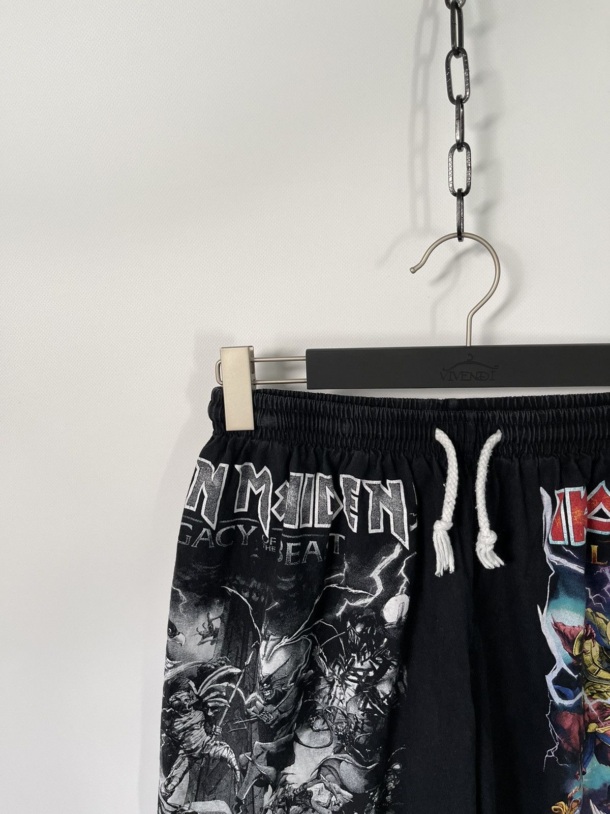 Iron Maiden Iron Maiden Shorts Full Print Vintage Black Size US 30 / EU 46 - 3 Thumbnail