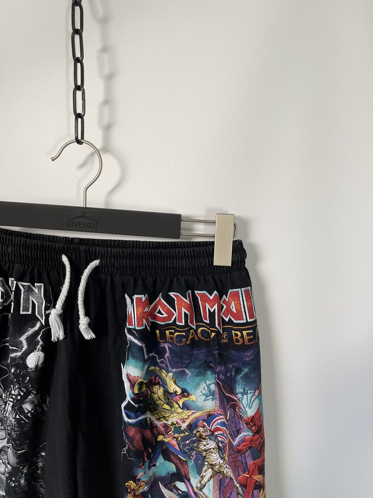 Iron Maiden Iron Maiden Shorts Full Print Vintage Black Size US 30 / EU 46 - 2 Thumbnail