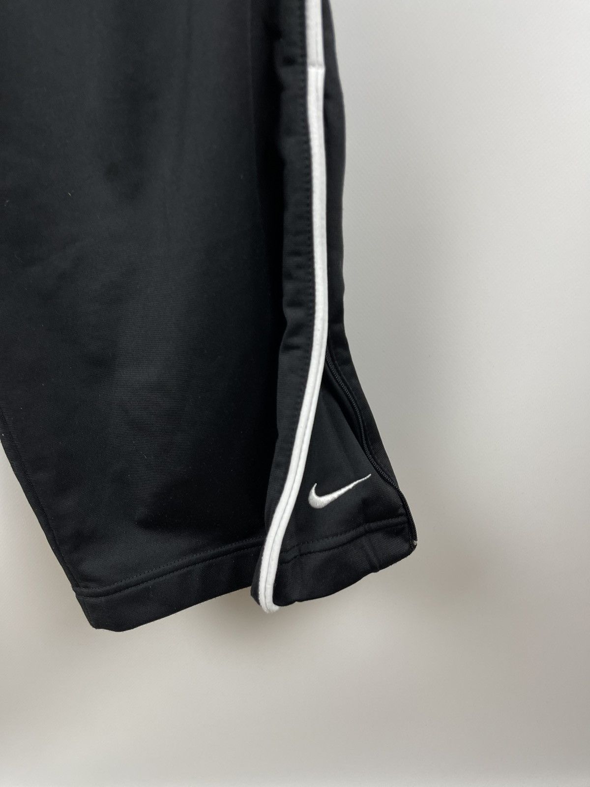 Nike × Vintage Nike vintage y2k black double swoosh trackpants with stripe Size US 34 / EU 50 - 7 Thumbnail