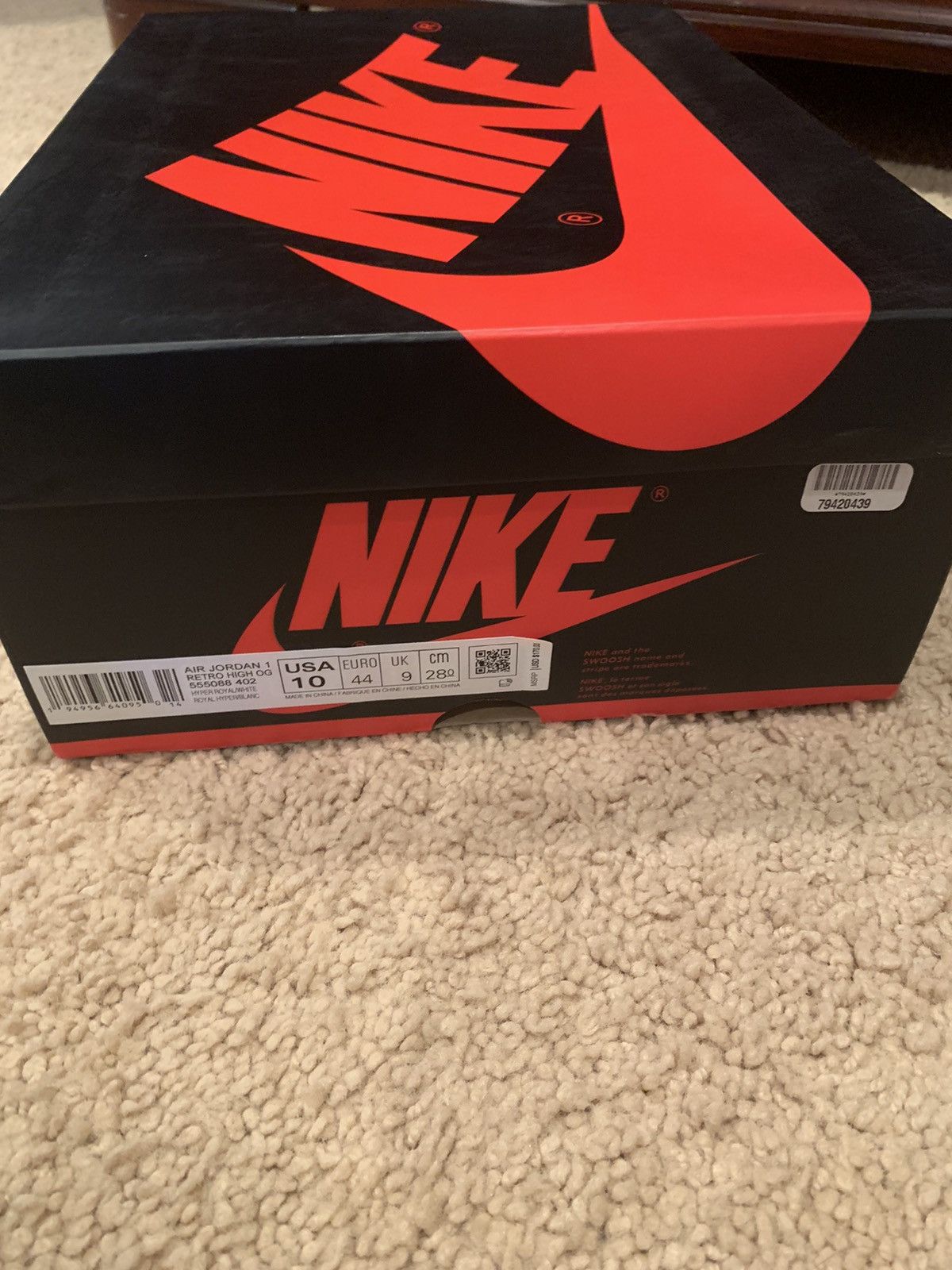 Nike Air Jordan 1 Hyper Royal *FINAL DROP* Size US 10 / EU 43 - 6 Thumbnail