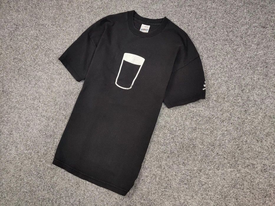Vintage Vintage 90's Guinness Not Everything In Black&White T shirt Size US XL / EU 56 / 4 - 2 Thumbnail