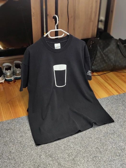 Vintage Vintage 90's Guinness Not Everything In Black&White T shirt Size US XL / EU 56 / 4 - 10 Thumbnail