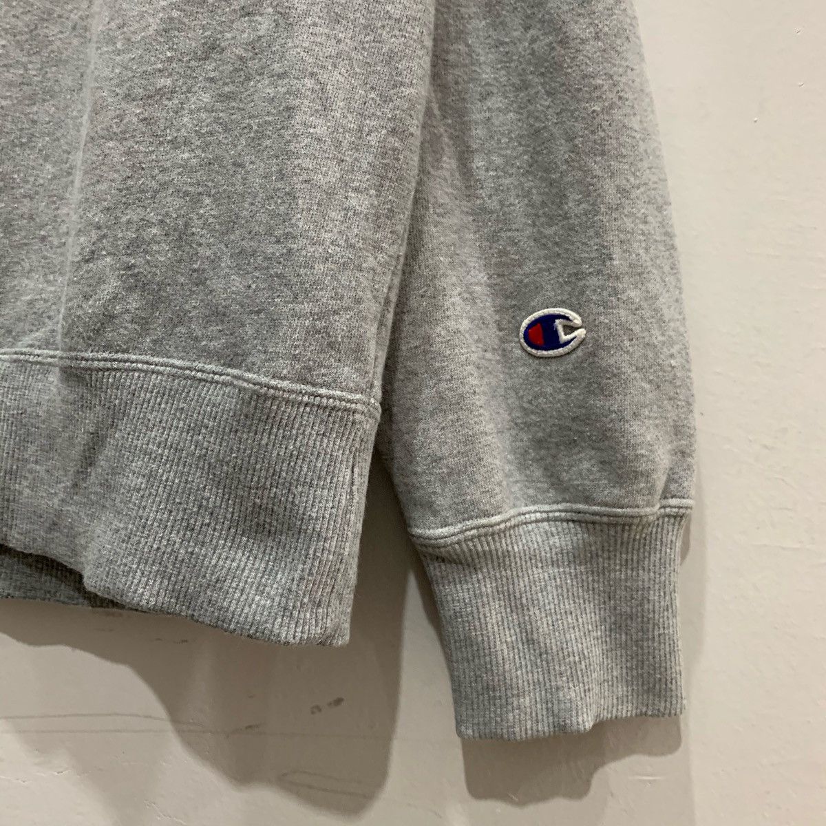 Champion CHAMPION Sweatshirt Size L Size US L / EU 52-54 / 3 - 5 Thumbnail