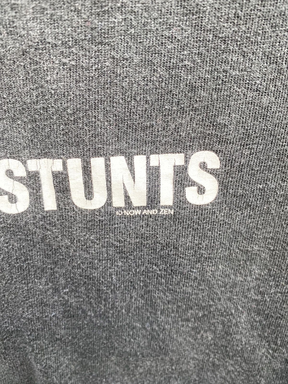Vintage Vintage Sun Faded I Do All My Own Stunts T-Shirt Size US M / EU 48-50 / 2 - 2 Thumbnail