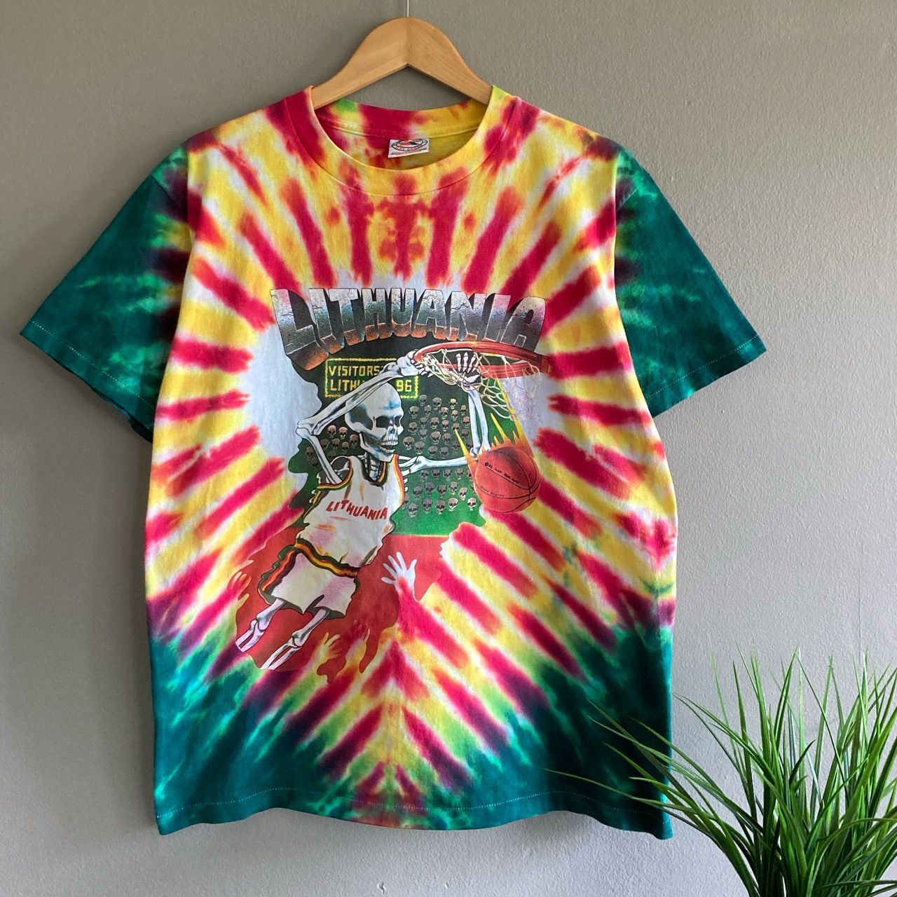 Vintage 1992 Lithuania Basketball T-Shirt Grateful Dead Tee XL Tie