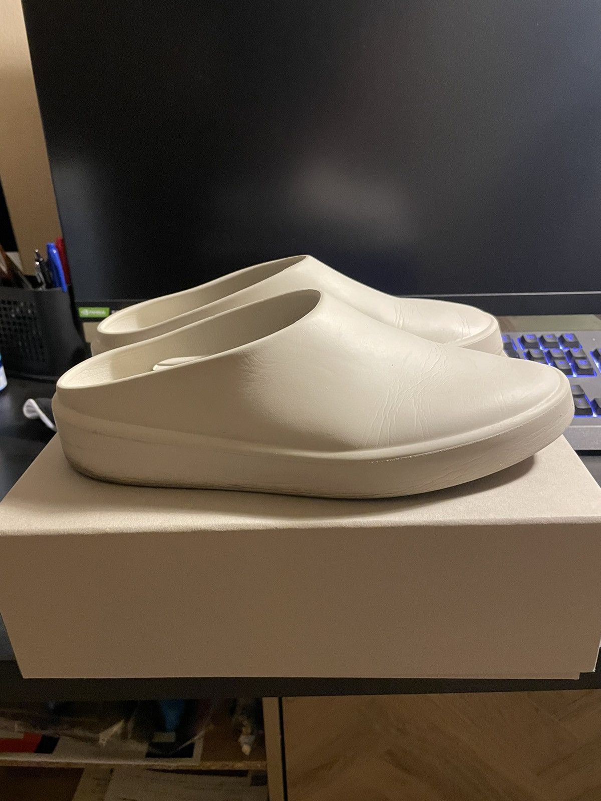 Fear of God The California Size US 7 / EU 40 - 1 Thumbnail