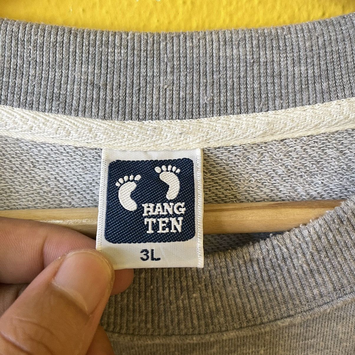 Hang Ten Vintage 90s Hang Ten Big Logo Crewneck Sweatshirt Size L Size US L / EU 52-54 / 3 - 9 Thumbnail