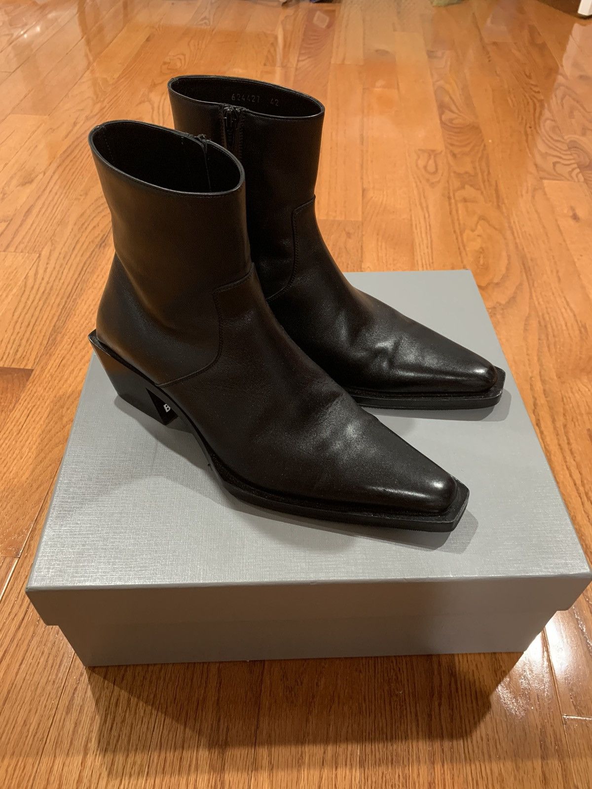 TIAGA LEATHER ANKLE BOOTS - BALENCIAGA for MEN