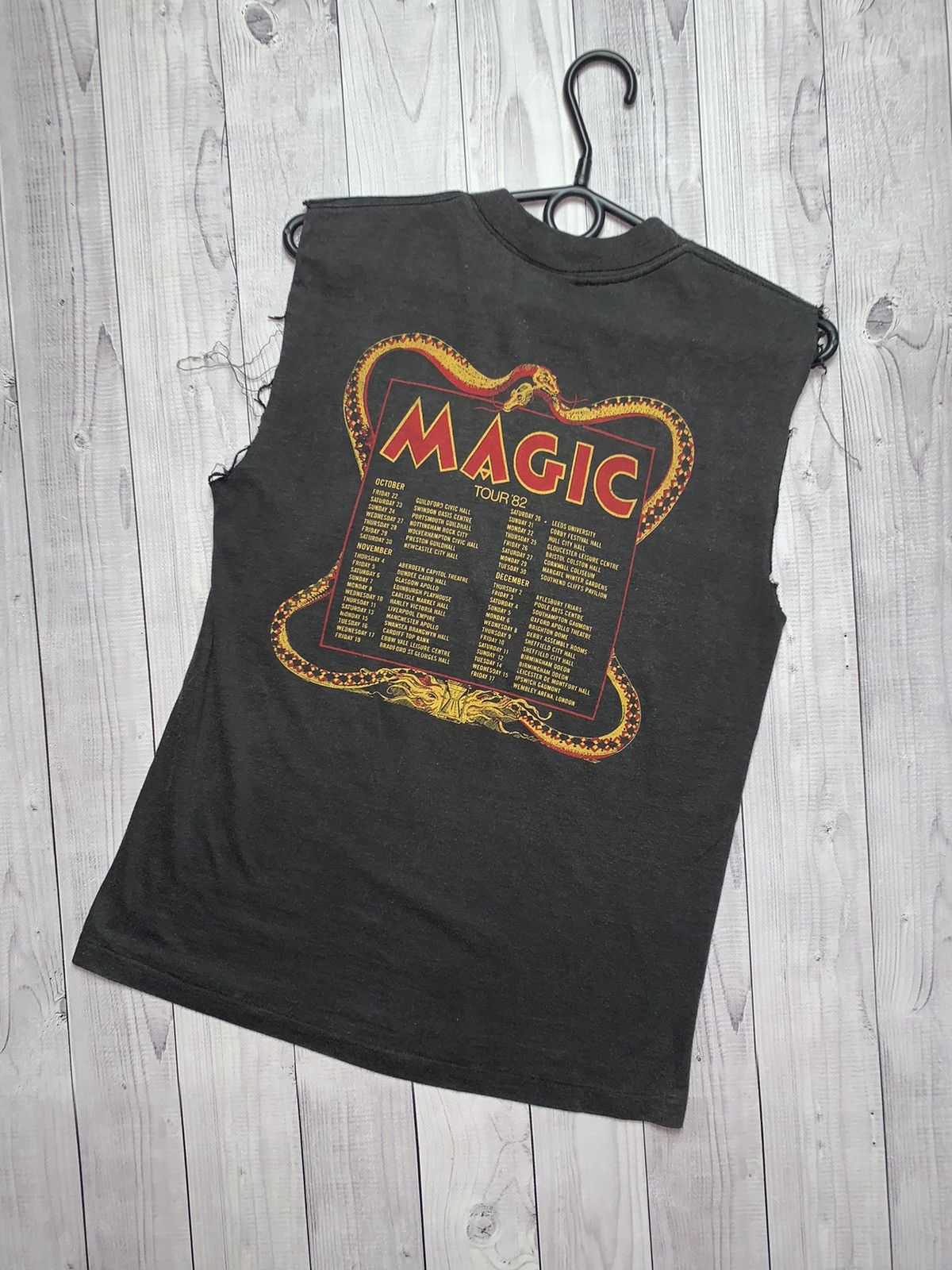 Band Tees Vintage Rock tee Gillan Magic tour 82 rare Size US XS / EU 42 / 0 - 2 Thumbnail