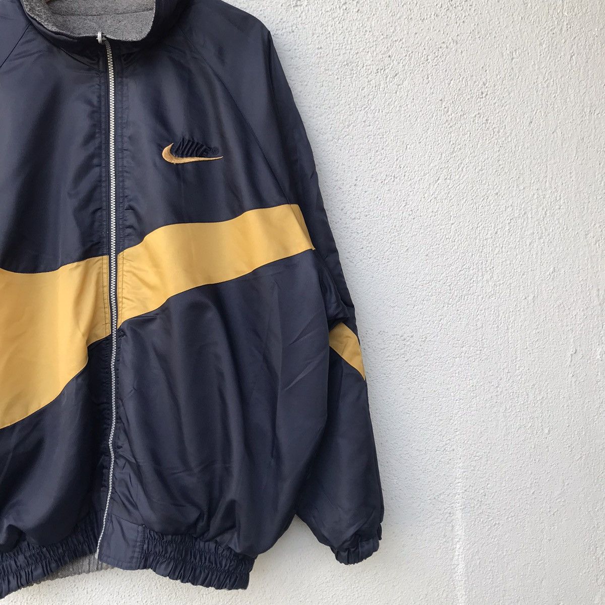 Nike Vintage Nike Big Logo Reversible Fleece Jacket Size US XXL / EU 58 / 5 - 5 Thumbnail