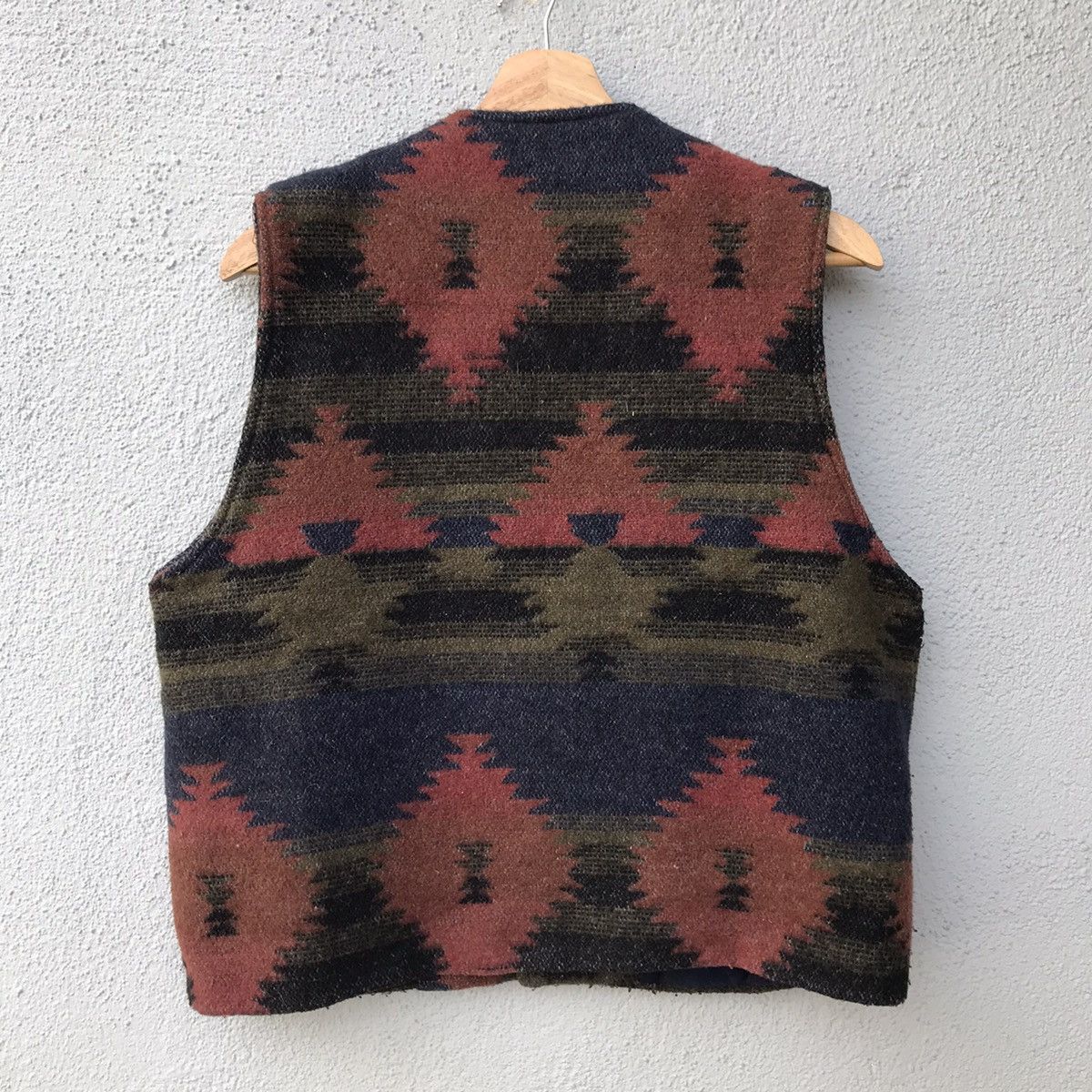 Japanese Brand Vintage Japanese Navajo Design Vest Size US M / EU 48-50 / 2 - 8 Thumbnail
