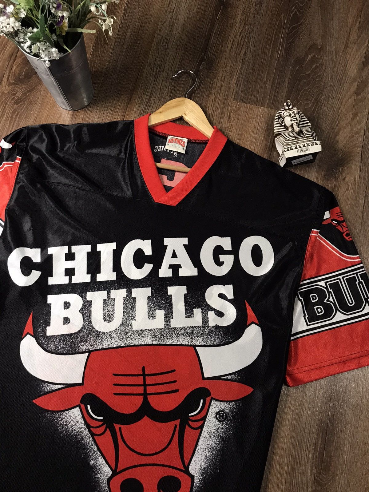 NBA × Vintage Vintage Chicago Bulls Tee Jersey NBA over print Rare Nutmeg Size US L / EU 52-54 / 3 - 3 Thumbnail