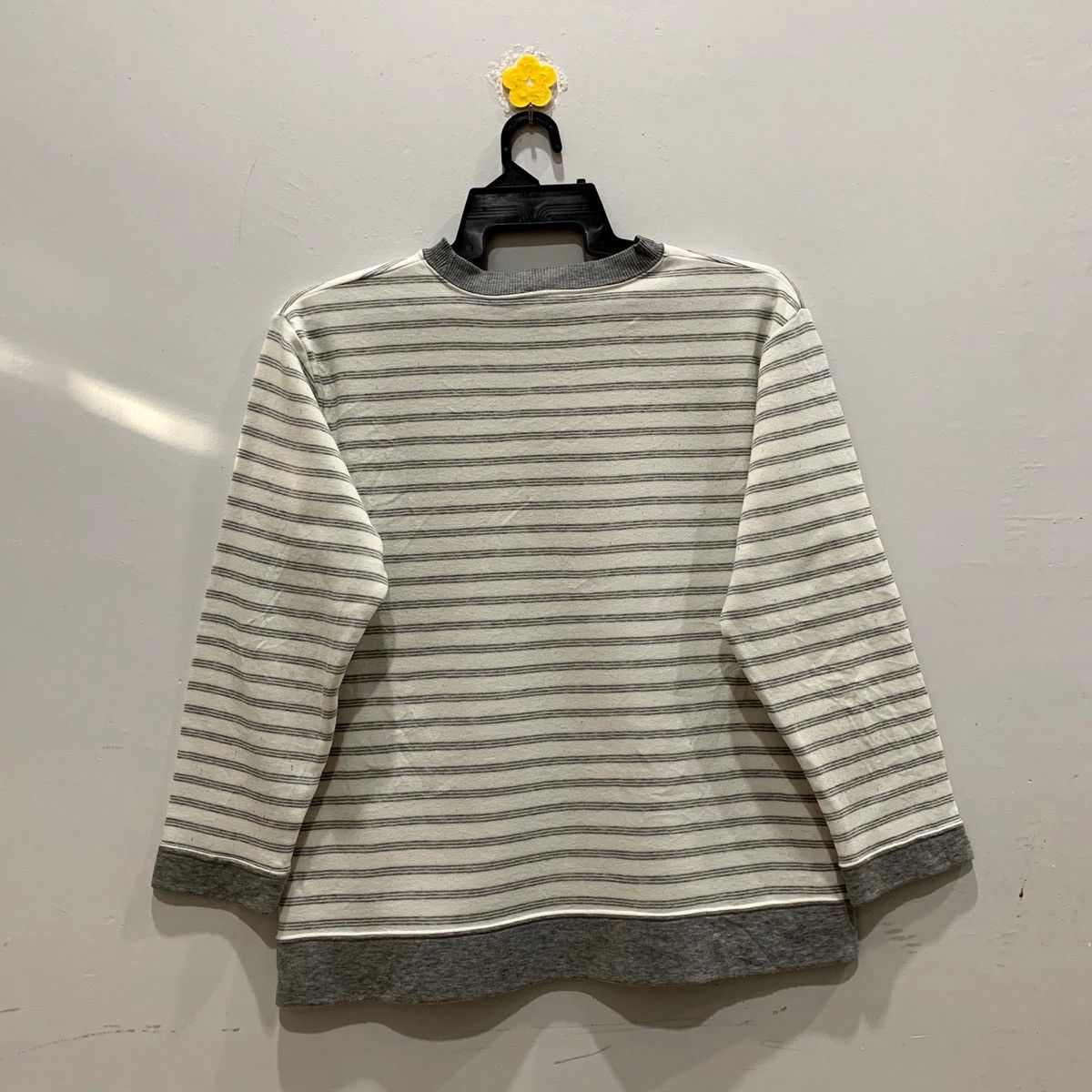 Hanes × Japanese Brand × Vintage HANES Sweatshirt Size L Fits M Size US M / EU 48-50 / 2 - 7 Thumbnail