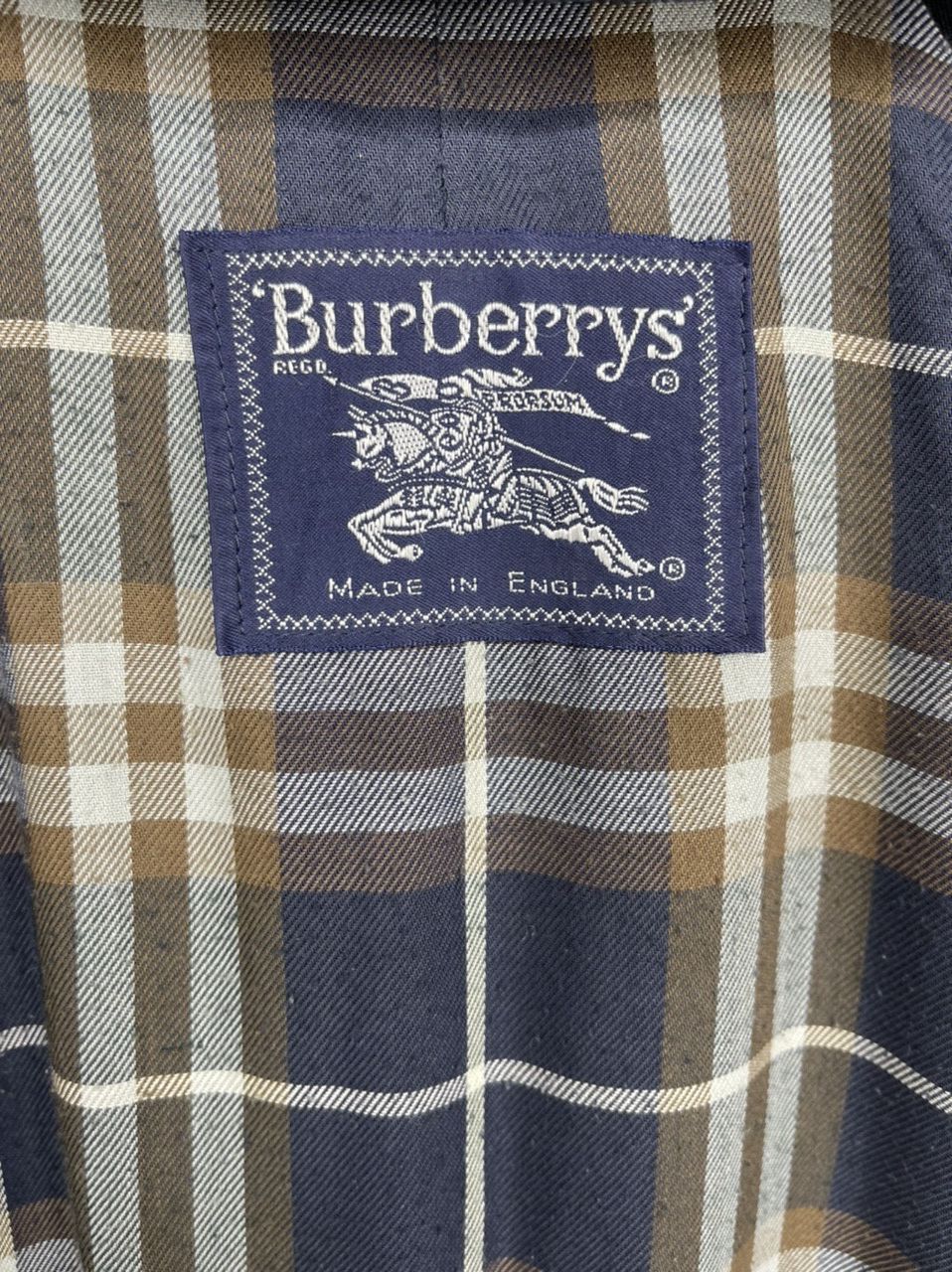 Burberry Rare Belted Burberry trench coat made England L Size US L / EU 52-54 / 3 - 8 Thumbnail