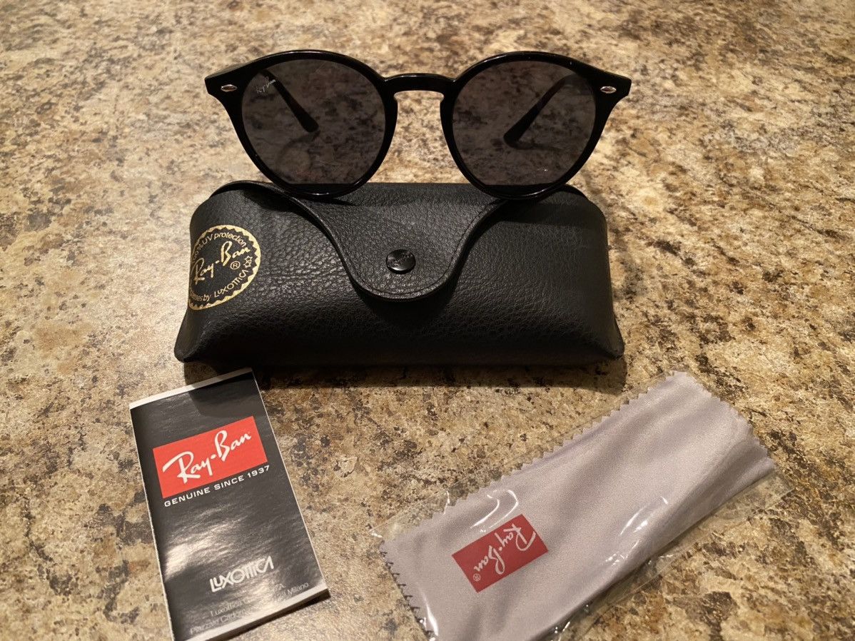 RayBan RAY BAN BLACK CIRCULAR FRAME SUNGLASSES. RB2180 Size ONE SIZE - 3 Thumbnail