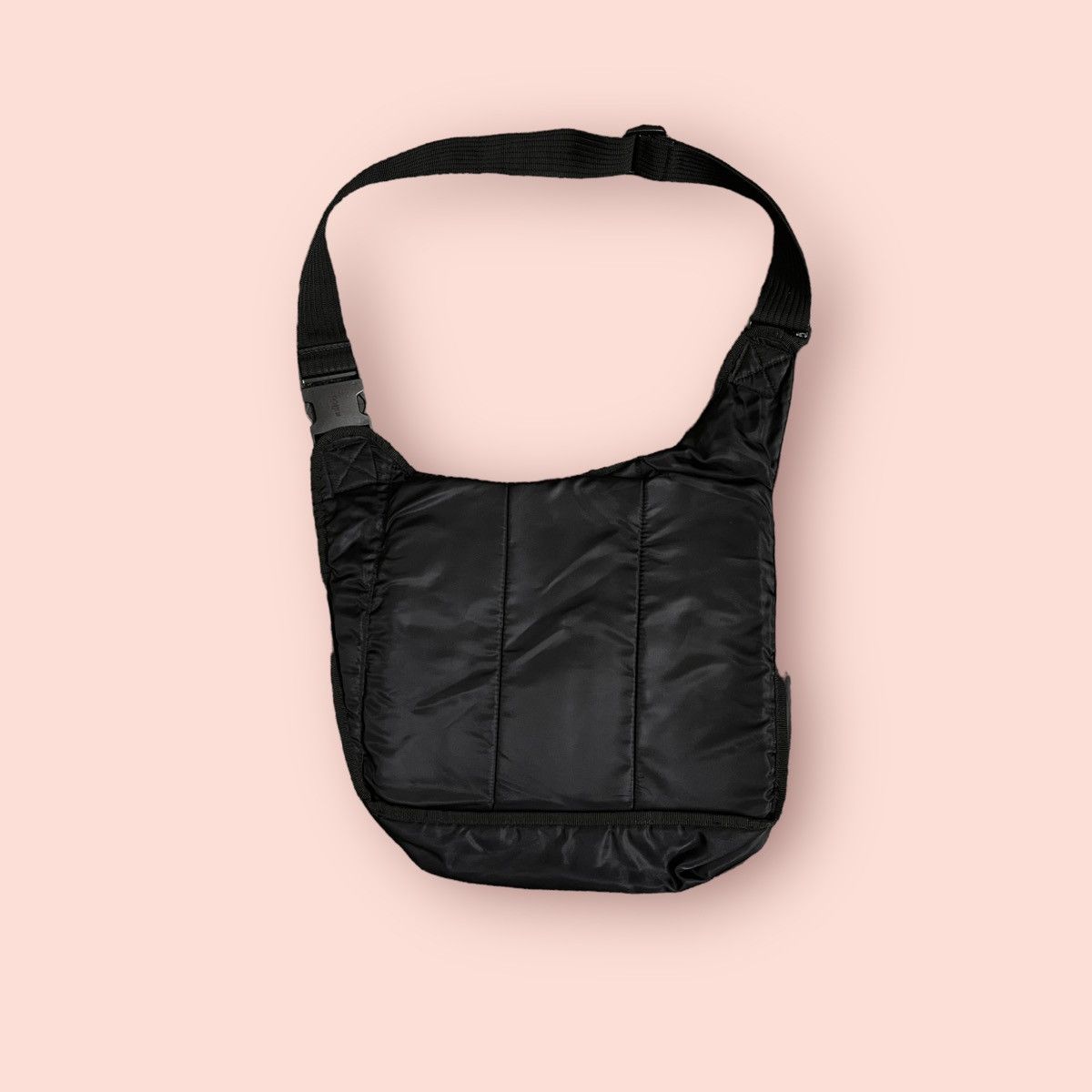 Jun Takahashi × Uniqlo Y2k UNIQLO TESSUTO BLACK CROSSBODY MESSENGER SLING BAG Size ONE SIZE - 3 Thumbnail