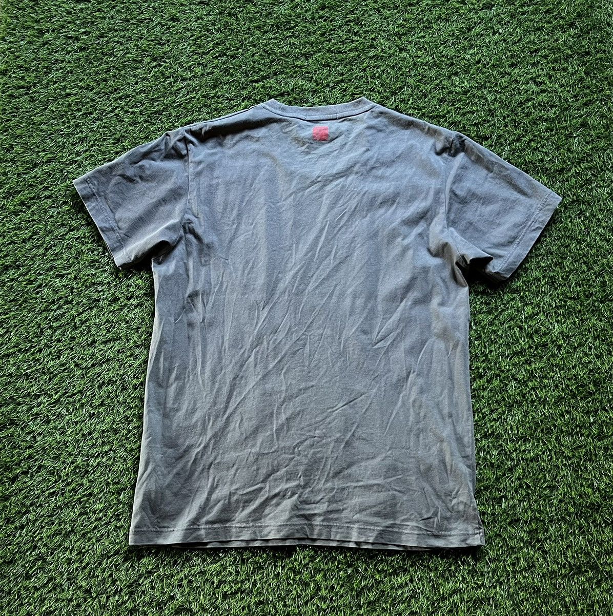 Playstation × Uniqlo UT 10th Anniversary Metal Gear “Solid Snake” Tshirt Size US L / EU 52-54 / 3 - 3 Thumbnail