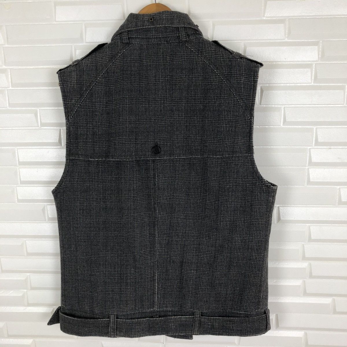 Neil Barrett ✈️🔥NEIL BARRET TRACEY VEST VINTAGE🔥✈️ Size US L / EU 52-54 / 3 - 8 Thumbnail
