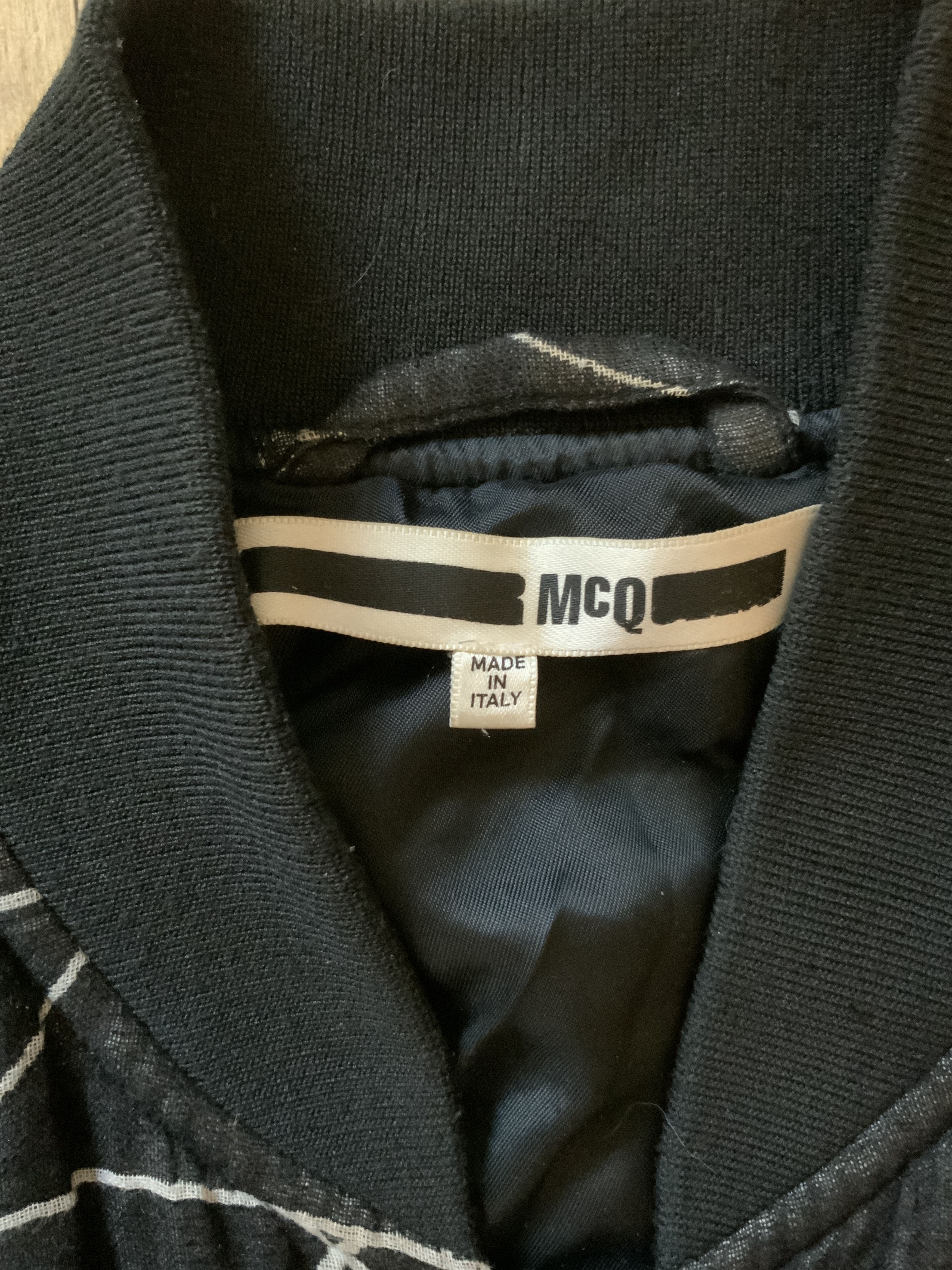 Alexander McQueen Geometric bomber Size US L / EU 52-54 / 3 - 3 Thumbnail