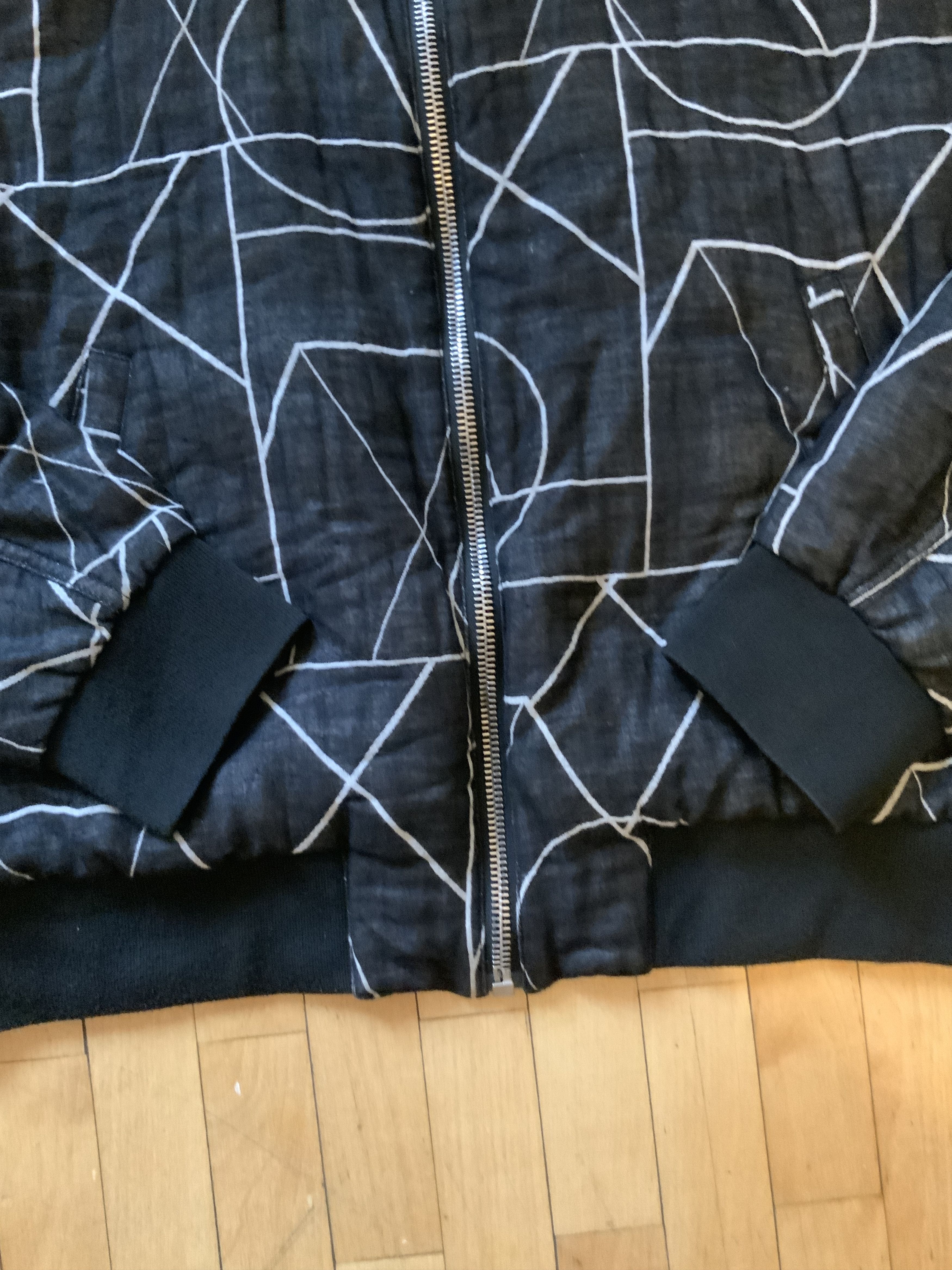 Alexander McQueen Geometric bomber Size US L / EU 52-54 / 3 - 4 Thumbnail