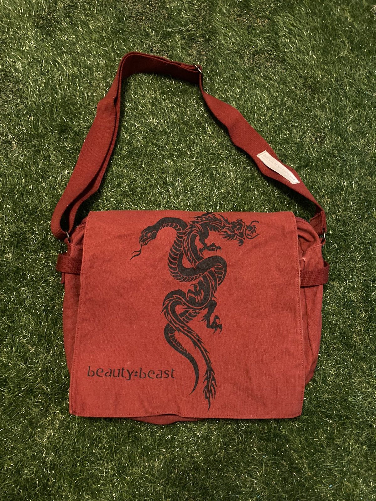 beauty-beast メッセンジャーバッグ 赤 Beauty Beast 90s beauty:beast messenger bag | Grailed