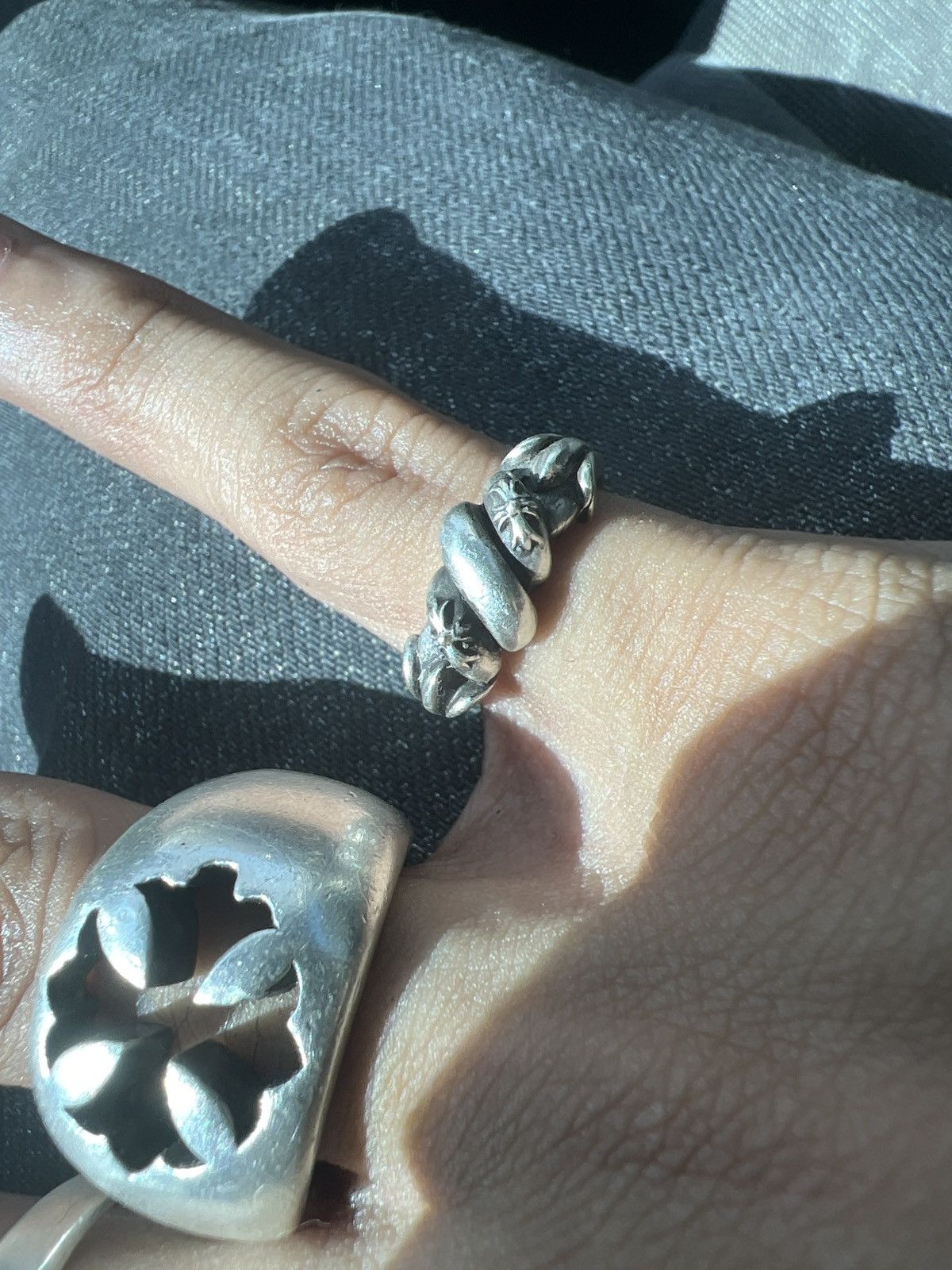 クロムハーツ chrome hearts tiny e knot ring 7 Chrome Hearts Chrome Hearts Tiny E-Knot Ring | Grailed
