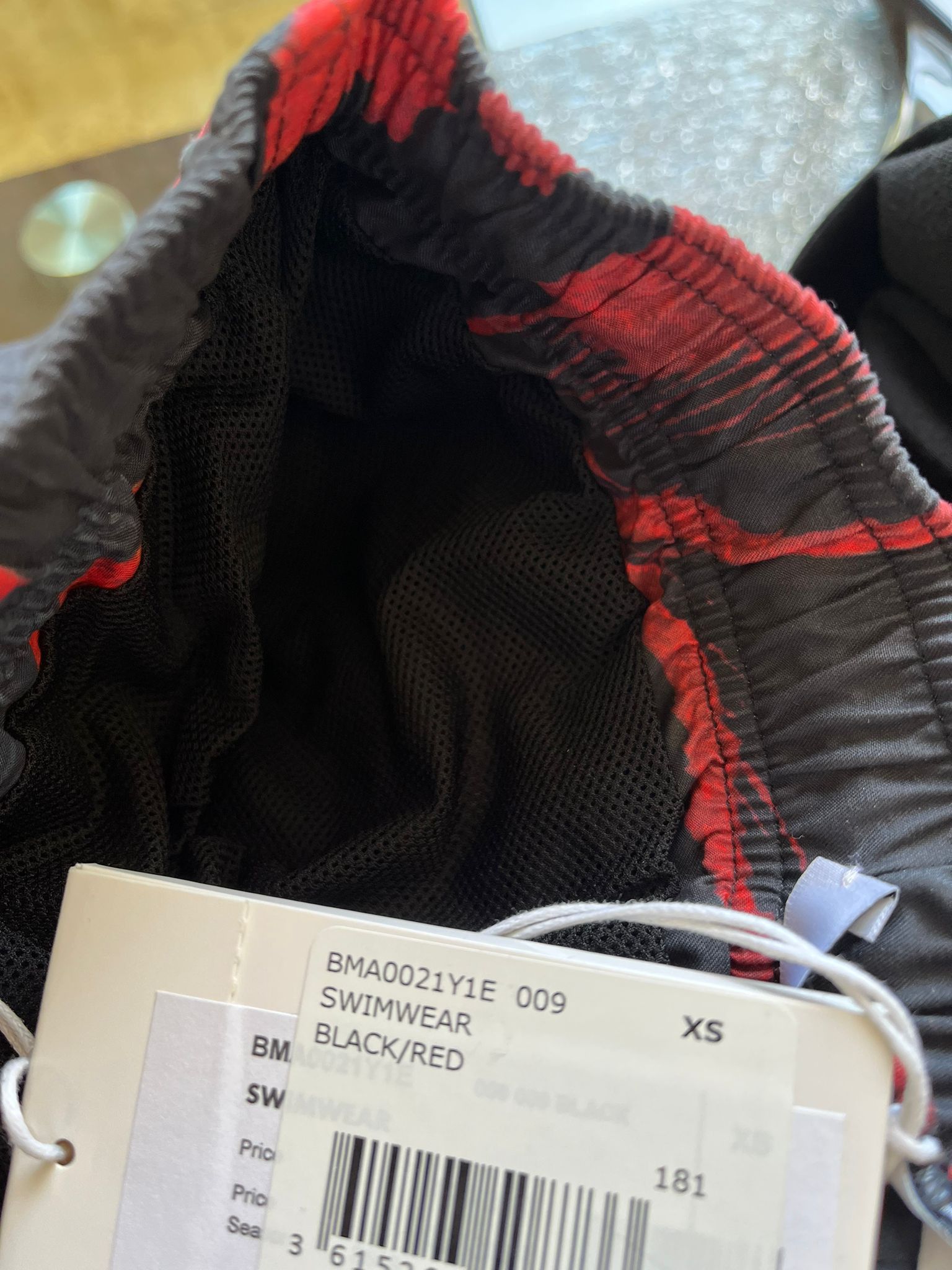 Givenchy Swimwear Short in Black/Red Size US 28 / EU 44 - 8 Thumbnail