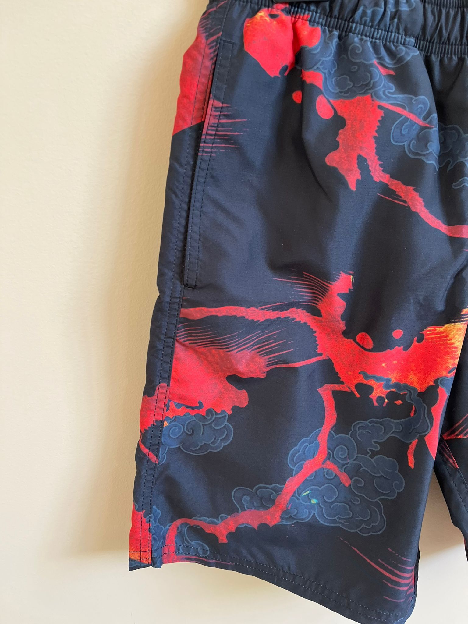 Givenchy Swimwear Short in Black/Red Size US 28 / EU 44 - 4 Thumbnail