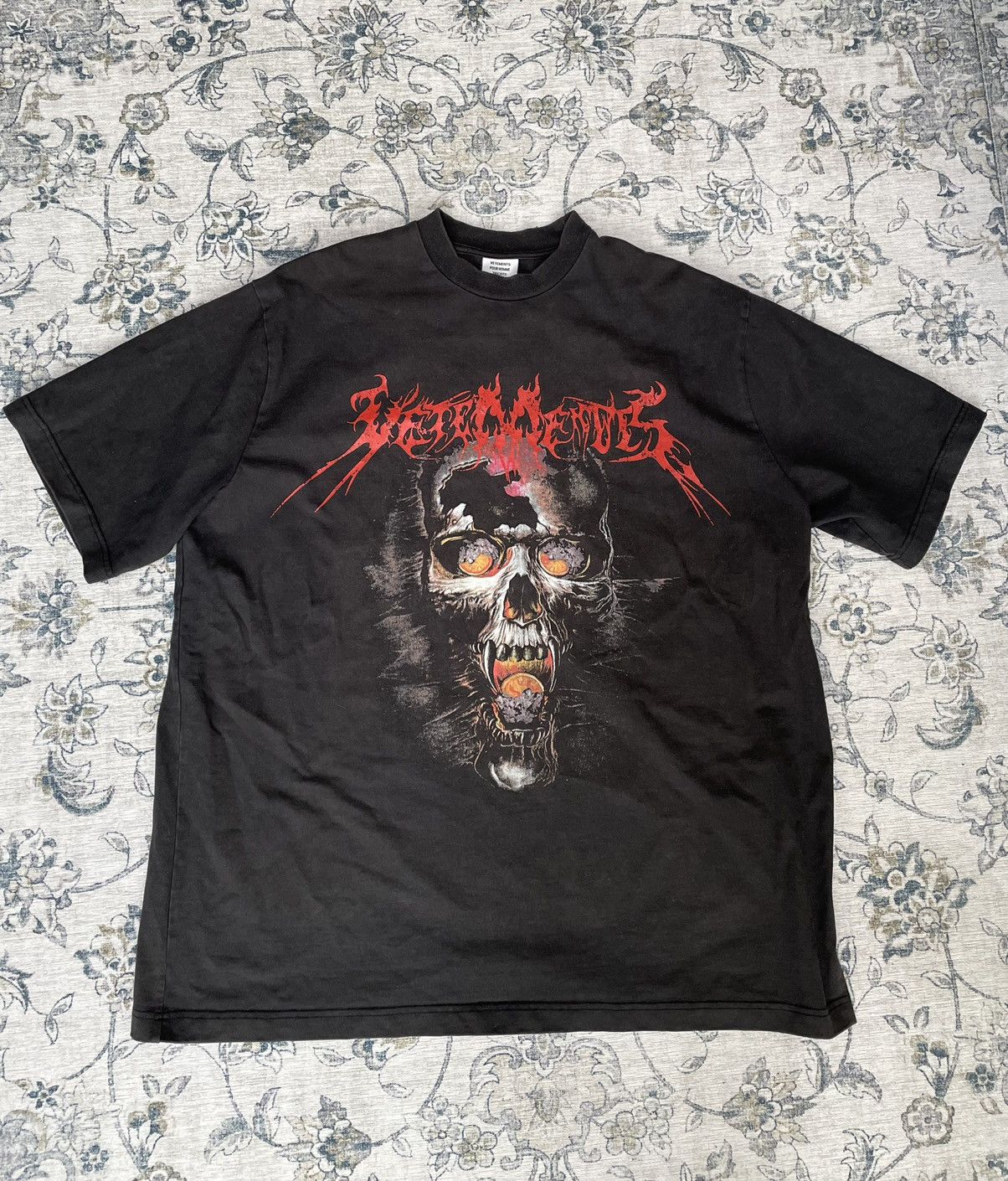 Vetements skull tee hotsell