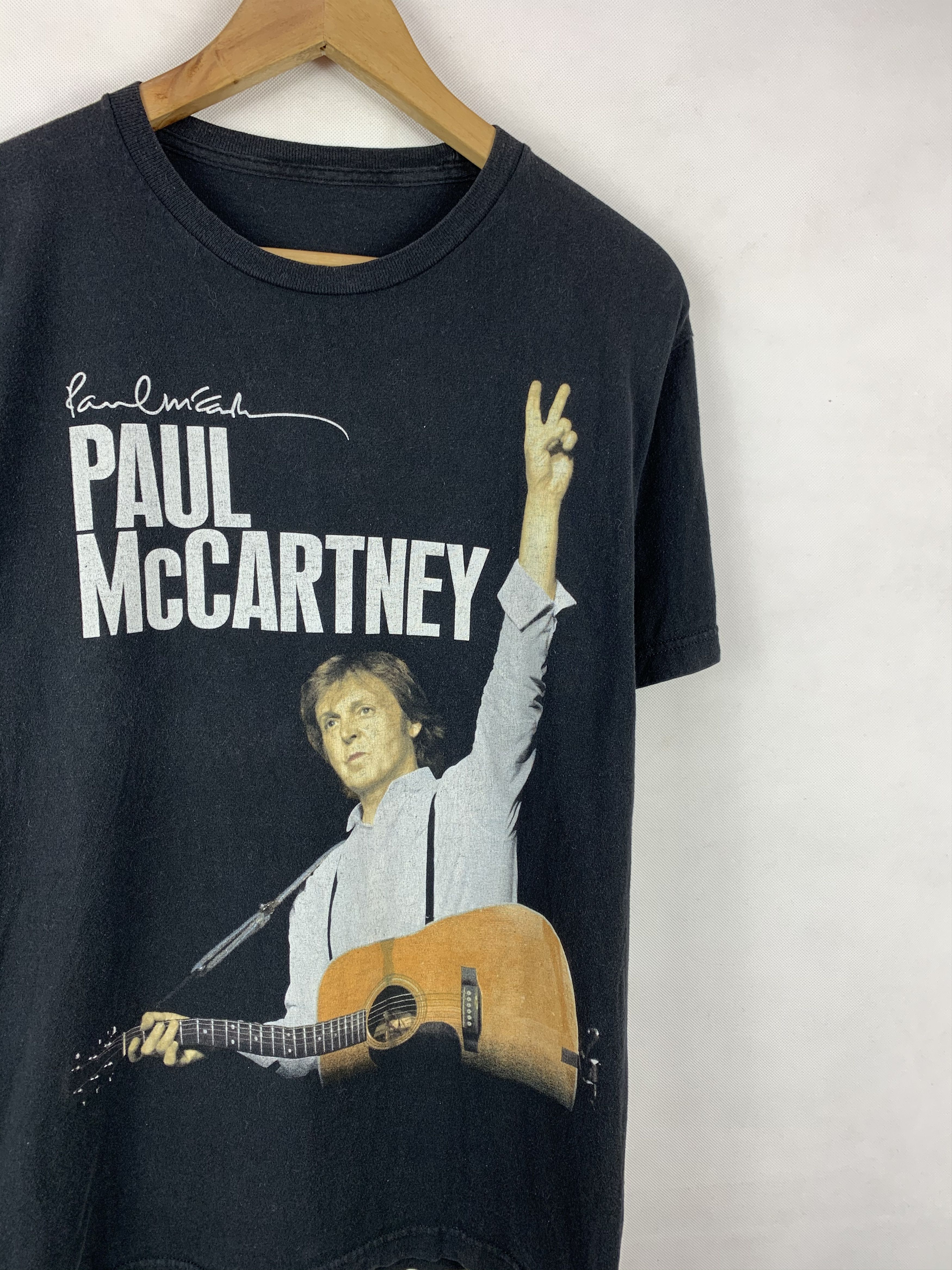 Band Tees 🔥Paul McCartney The Beatles On The Run Tour Tee Size US M / EU 48-50 / 2 - 3 Thumbnail
