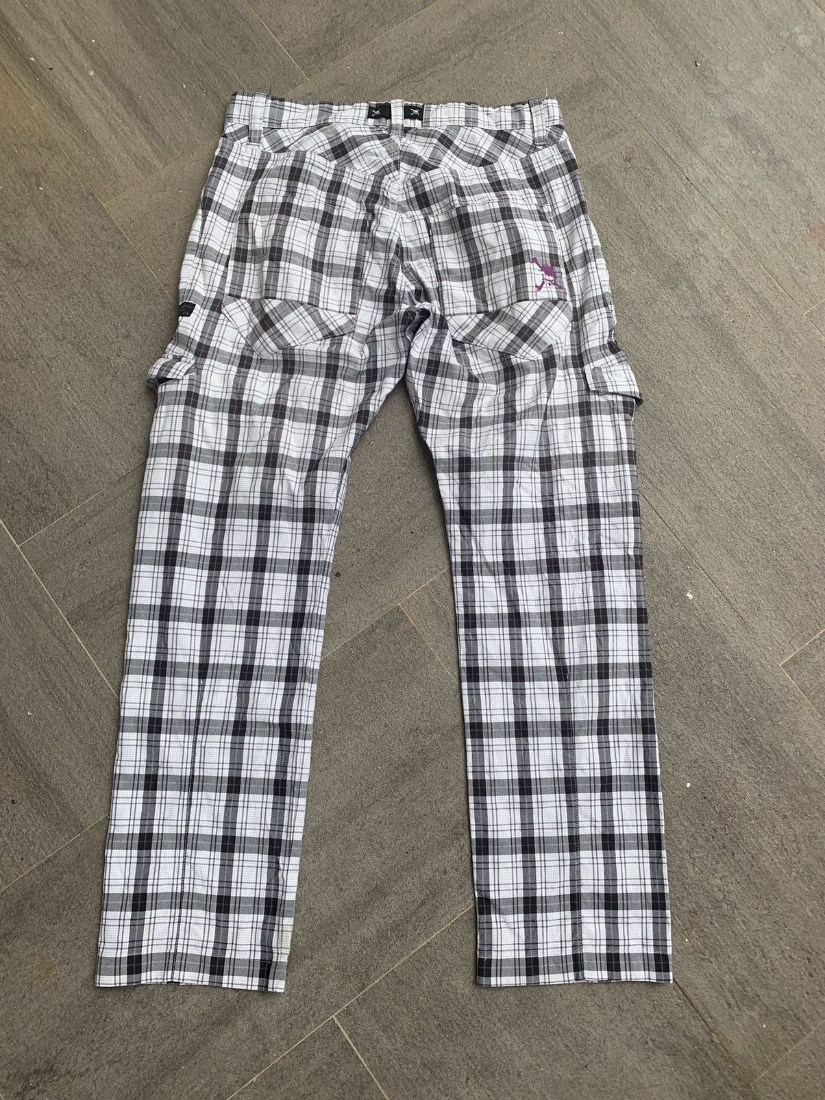 Oakley Oakley Checkered Cargo Pants Size US 34 / EU 50 - 2 Thumbnail