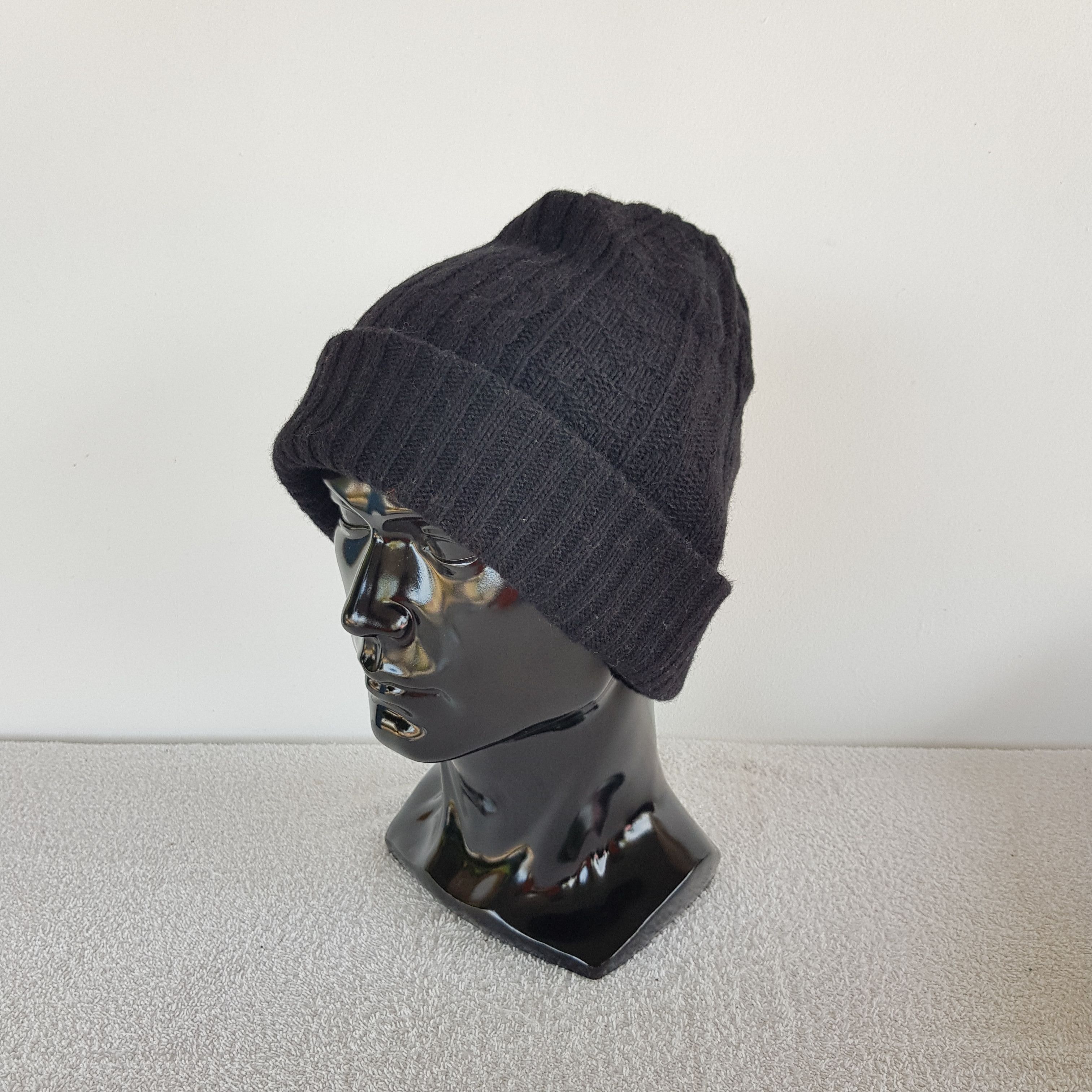 Valentino × Vintage Vintage Mario Valentino Beanie Snow Cap Hats - AC10429. Size ONE SIZE - 1 Thumbnail