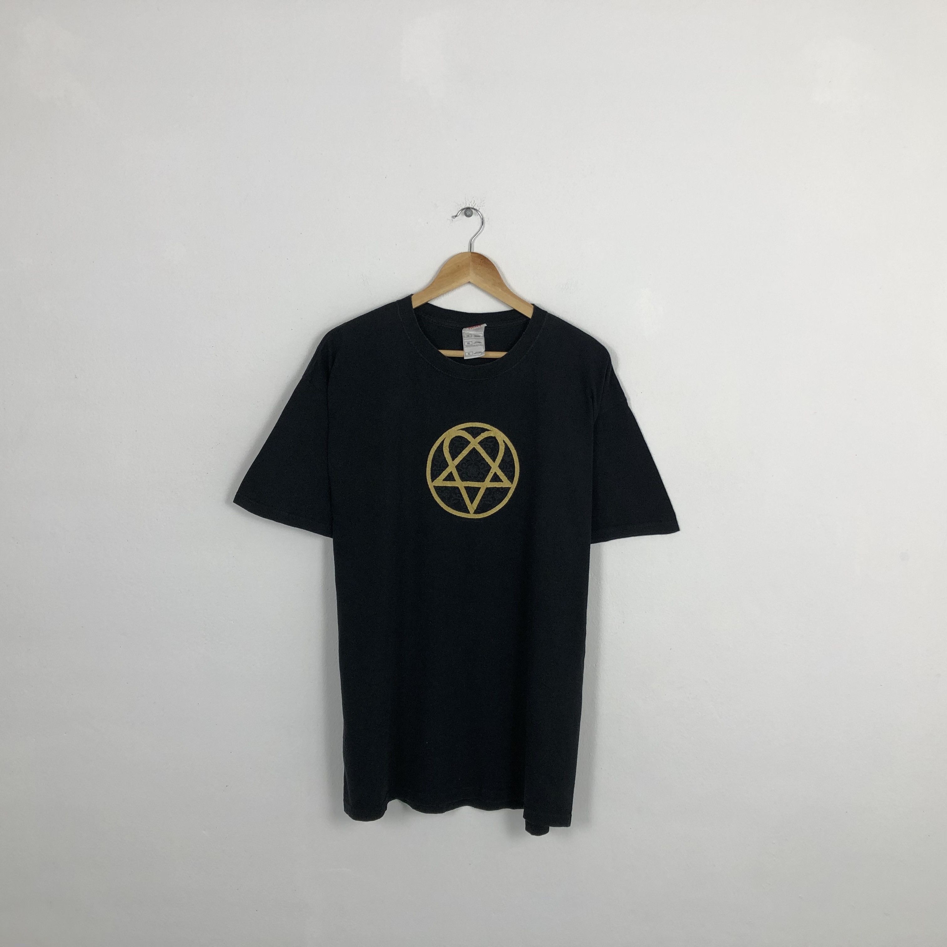 Vintage HIM MOvie Design Tshirt
