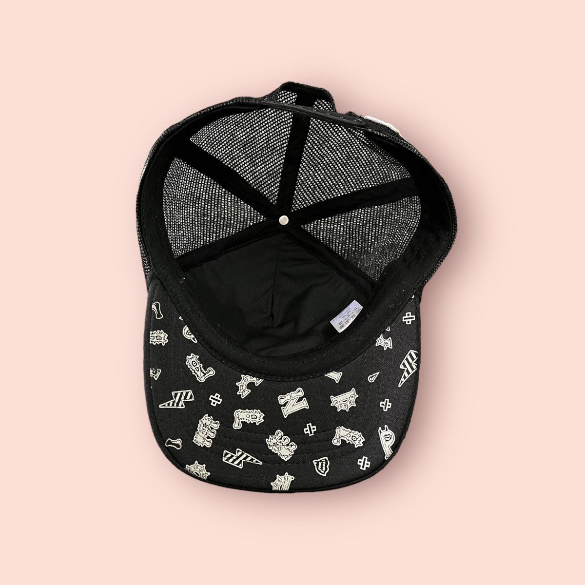 Japanese Brand RARE LAND SPACE TRUCKER SNAPBACK Size ONE SIZE - 21 Thumbnail