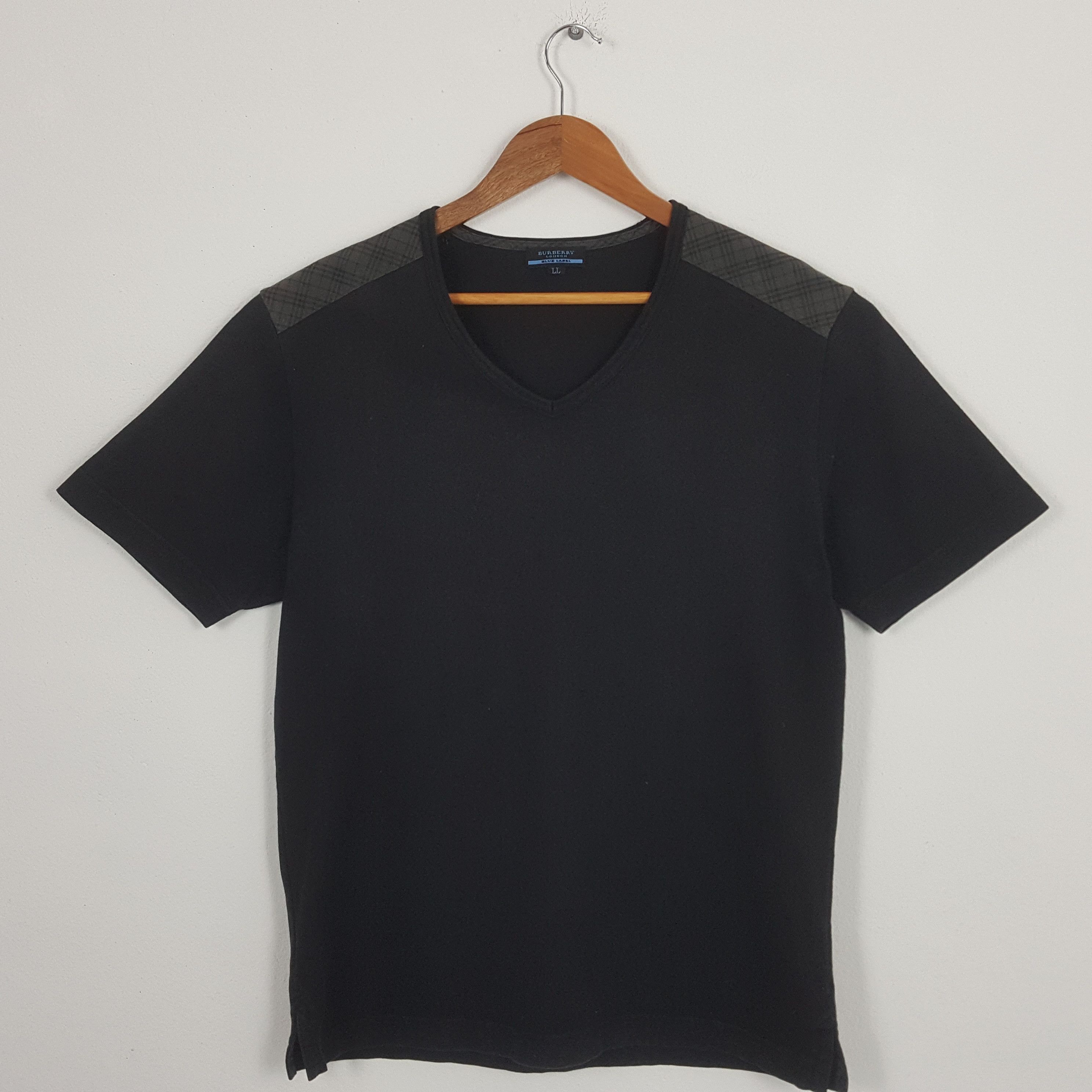 Vintage BURBERR Nova Check V Neck Style T-Shirt