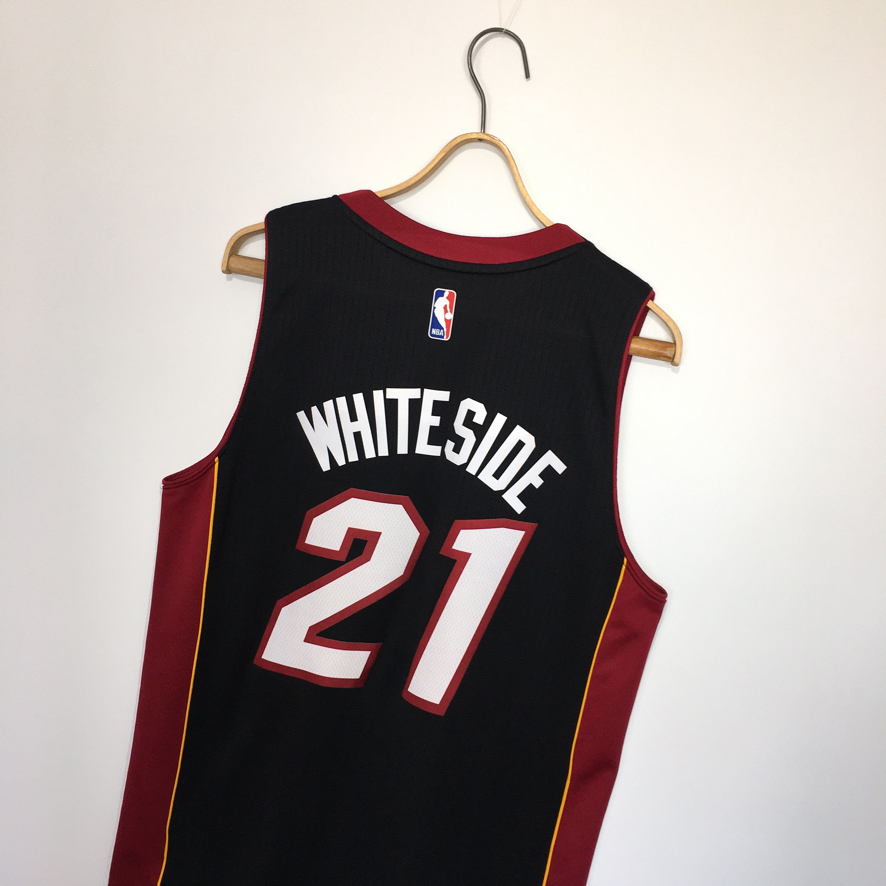 Adidas × NBA Adidas NBA Miami Heat #21 Whiteside Swingman Jersey Size M Size US M / EU 48-50 / 2 - 4 Thumbnail
