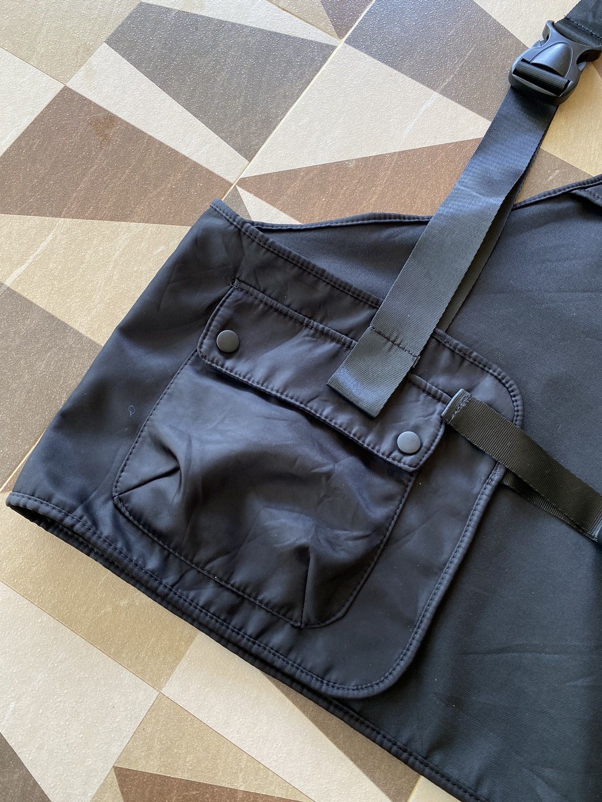 Japanese Brand × Takeo Kikuchi 🔥Steals🔥Takeo kikuchi Chest Bag Size ONE SIZE - 3 Thumbnail