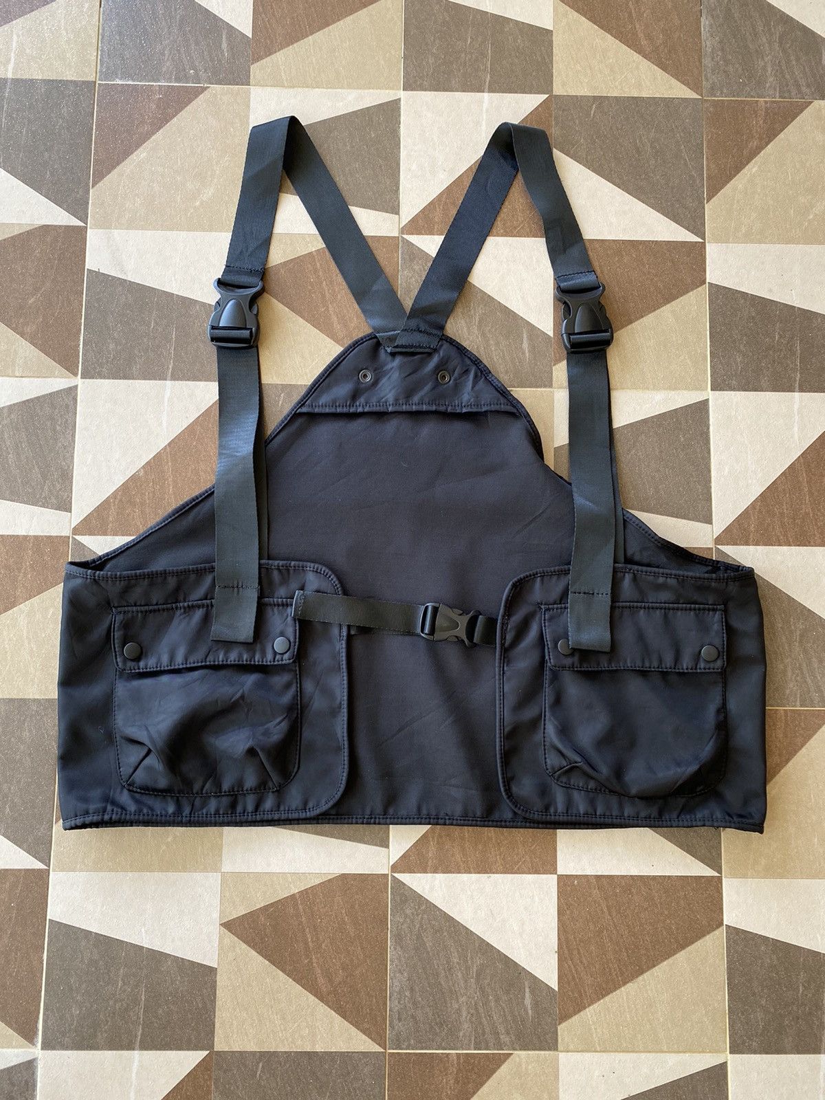 Japanese Brand × Takeo Kikuchi 🔥Steals🔥Takeo kikuchi Chest Bag Size ONE SIZE - 1 Thumbnail