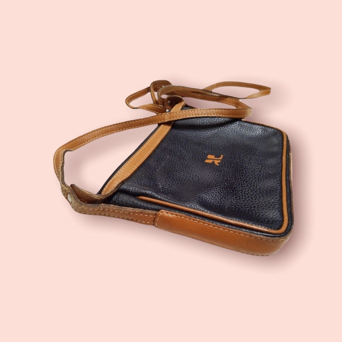 Andre Courreges COURREGES VINTAGE LEATHER MINI CROSSBODY SLING Size ONE SIZE - 6 Thumbnail