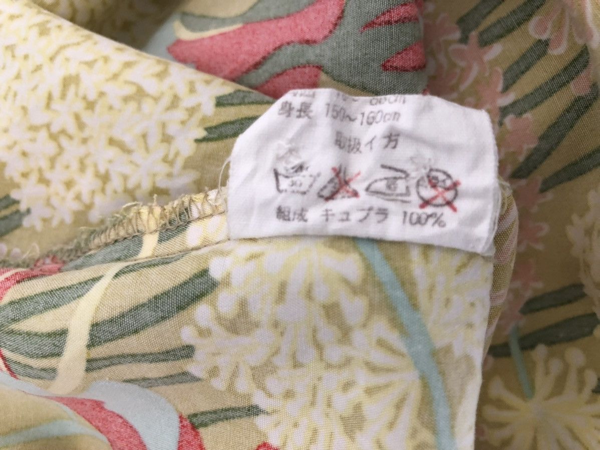 Vintage Vintage Kozue Naito Hobgoblin Japan LS Rayon Hawaiian Shirt Size US S / EU 44-46 / 1 - 19 Thumbnail
