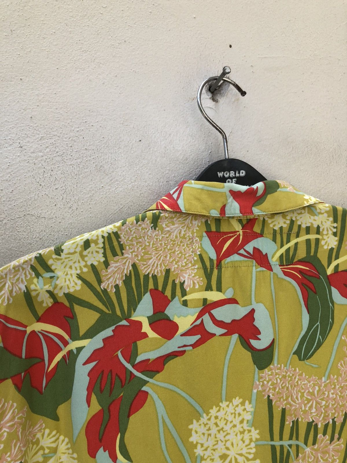 Vintage Vintage Kozue Naito Hobgoblin Japan LS Rayon Hawaiian Shirt Size US S / EU 44-46 / 1 - 14 Thumbnail