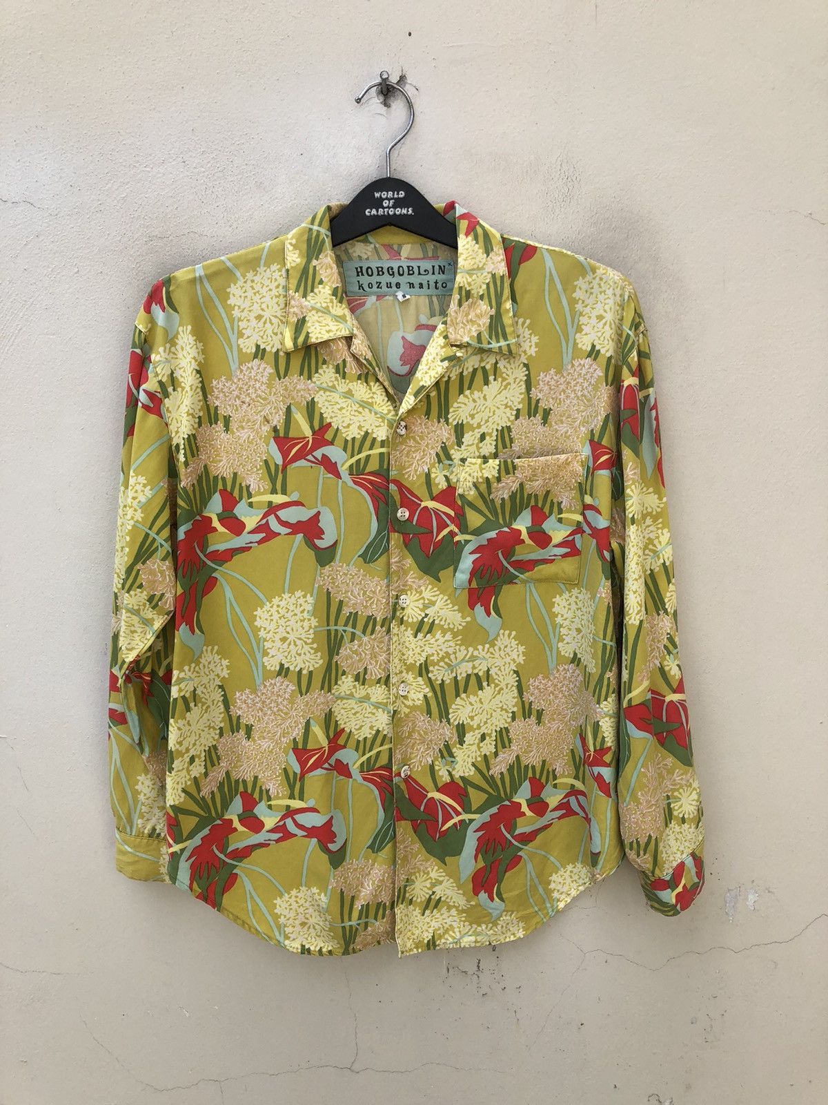 Vintage Vintage Kozue Naito Hobgoblin Japan LS Rayon Hawaiian Shirt Size US S / EU 44-46 / 1 - 1 Thumbnail