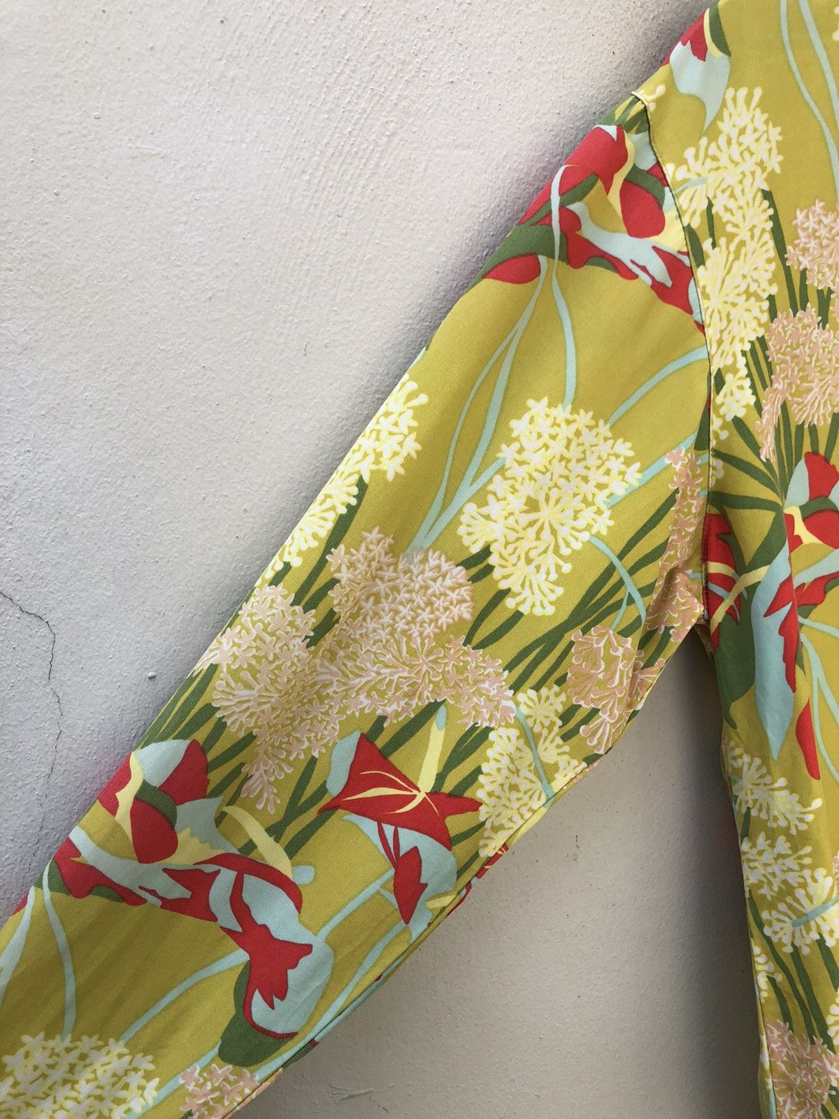 Vintage Vintage Kozue Naito Hobgoblin Japan LS Rayon Hawaiian Shirt Size US S / EU 44-46 / 1 - 10 Thumbnail
