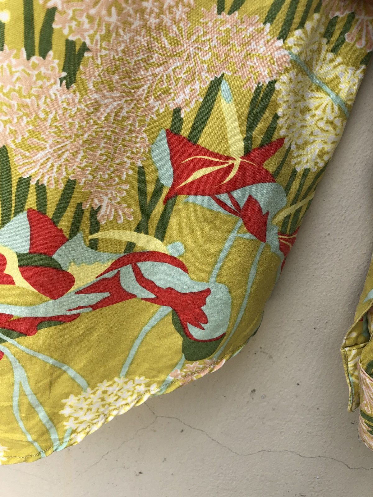 Vintage Vintage Kozue Naito Hobgoblin Japan LS Rayon Hawaiian Shirt Size US S / EU 44-46 / 1 - 9 Thumbnail